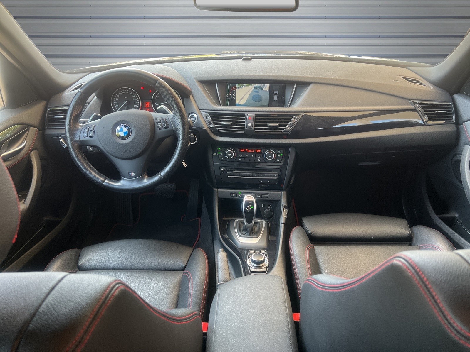 BMW X1 xDrive 28i Sport Line Steptronic-image-13
