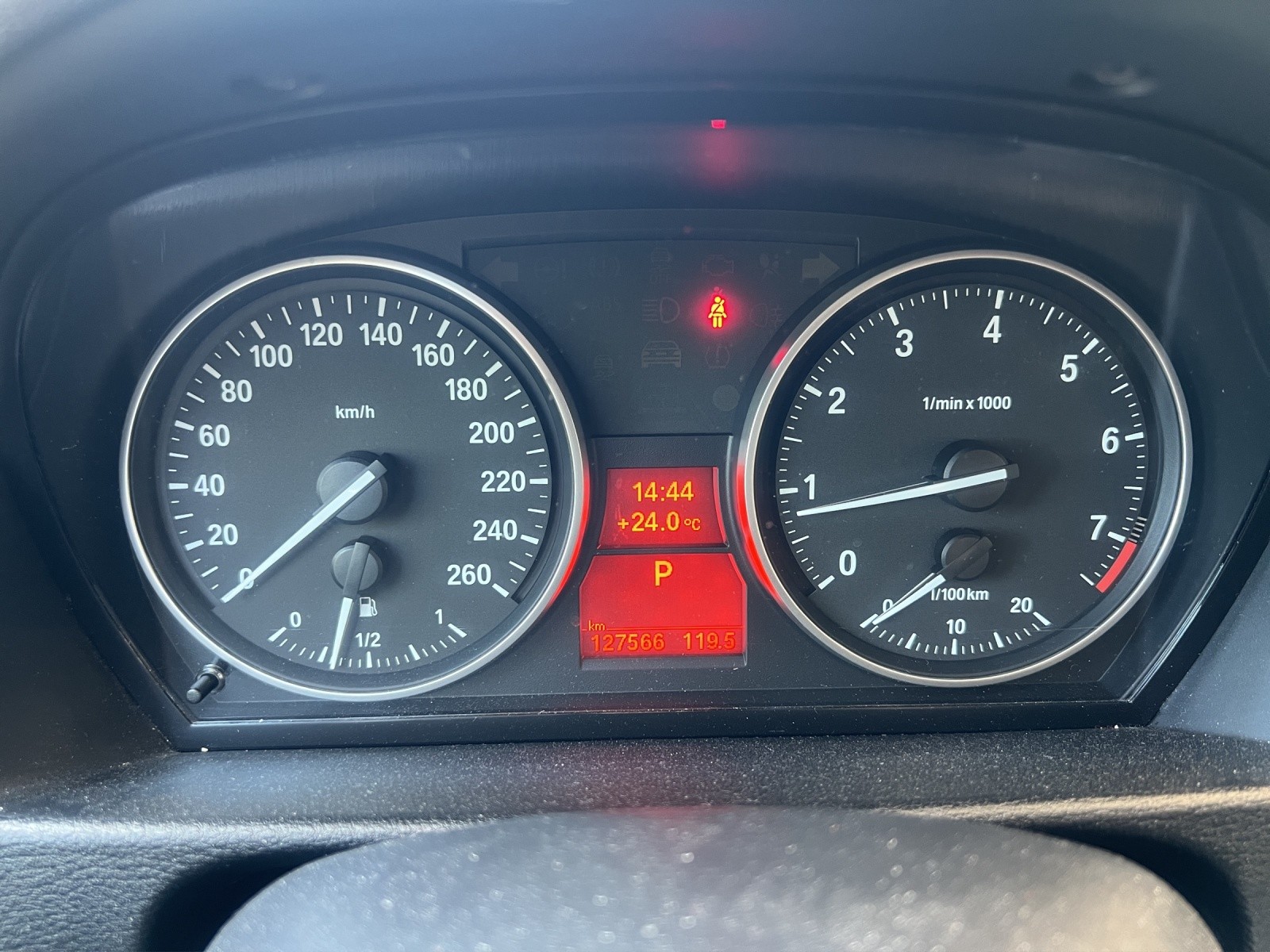 BMW X1 xDrive 28i Sport Line Steptronic-image-14