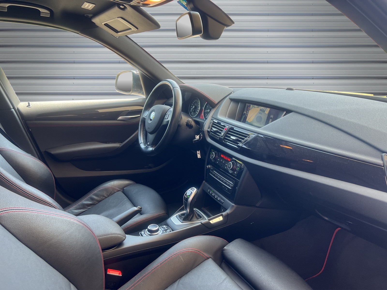 BMW X1 xDrive 28i Sport Line Steptronic-image-9