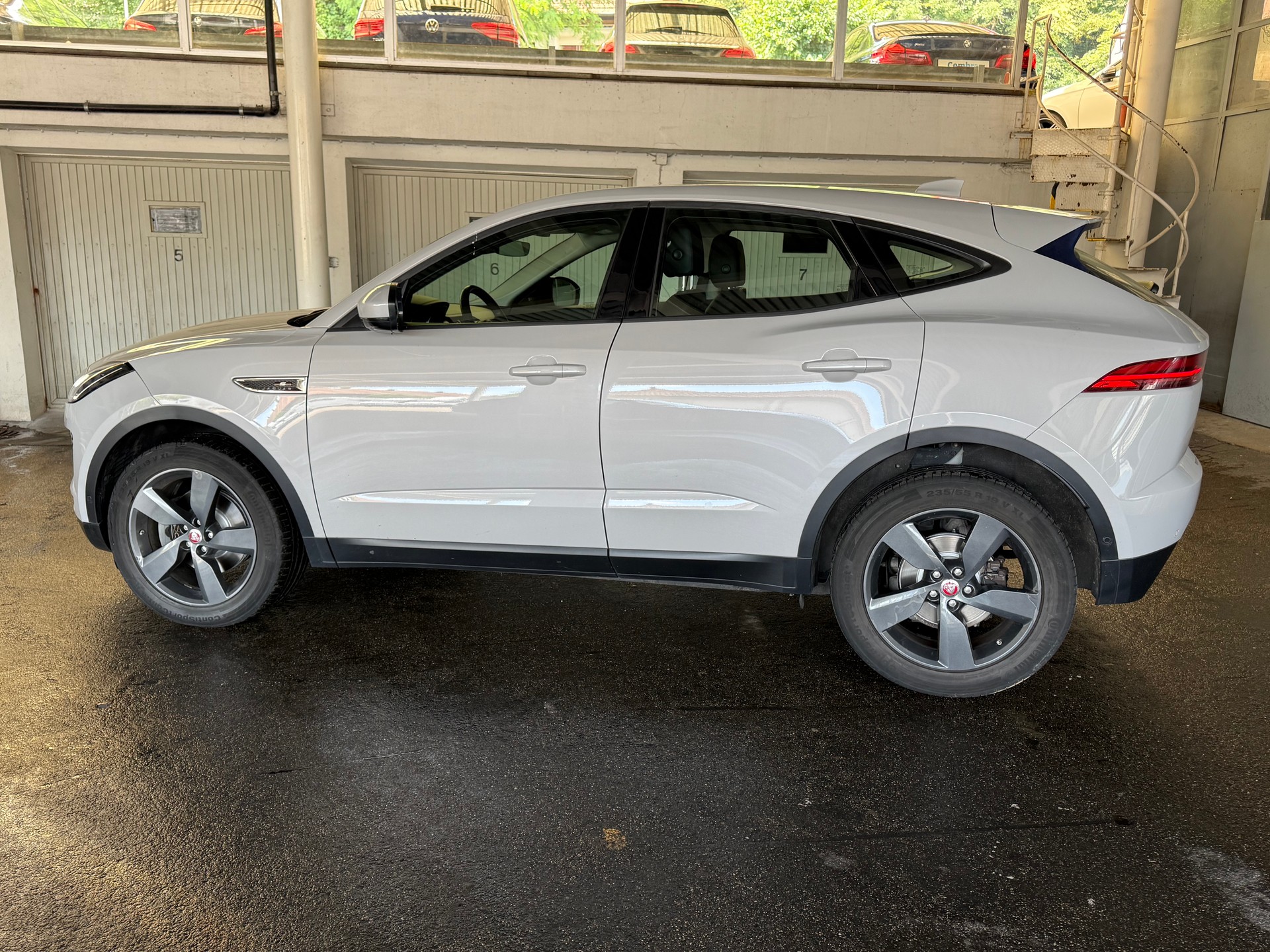 JAGUAR E-Pace 2.0d D150 AWD Automatik-image-7