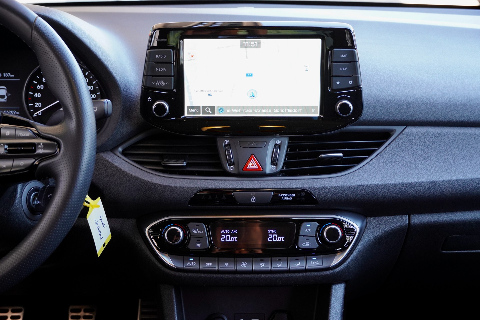 HYUNDAI i30 Fastback 1.4 T-GDi N-Line-image-18