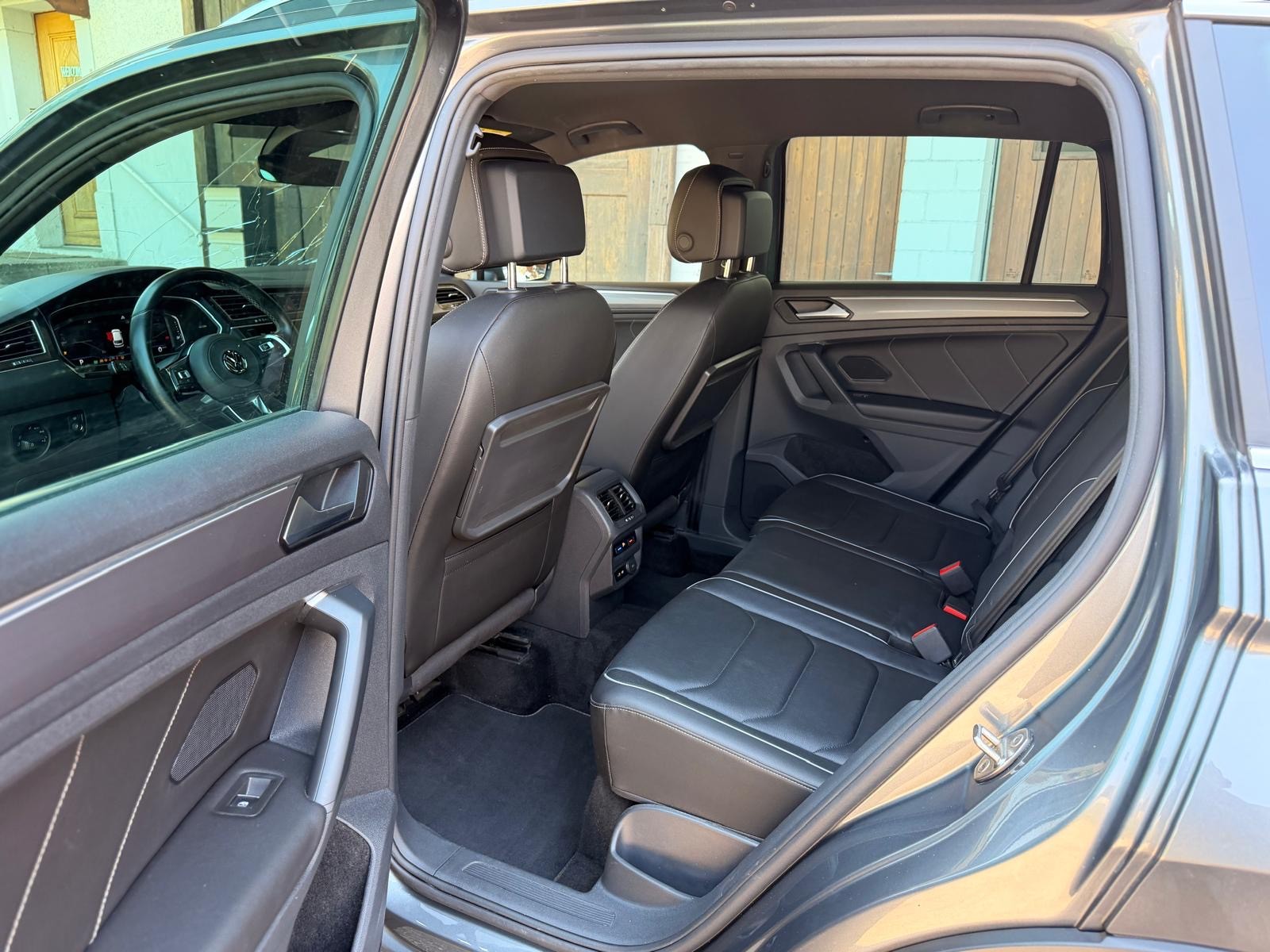 VW Tiguan 2.0TSI Highline 4Motion DSG-image-10
