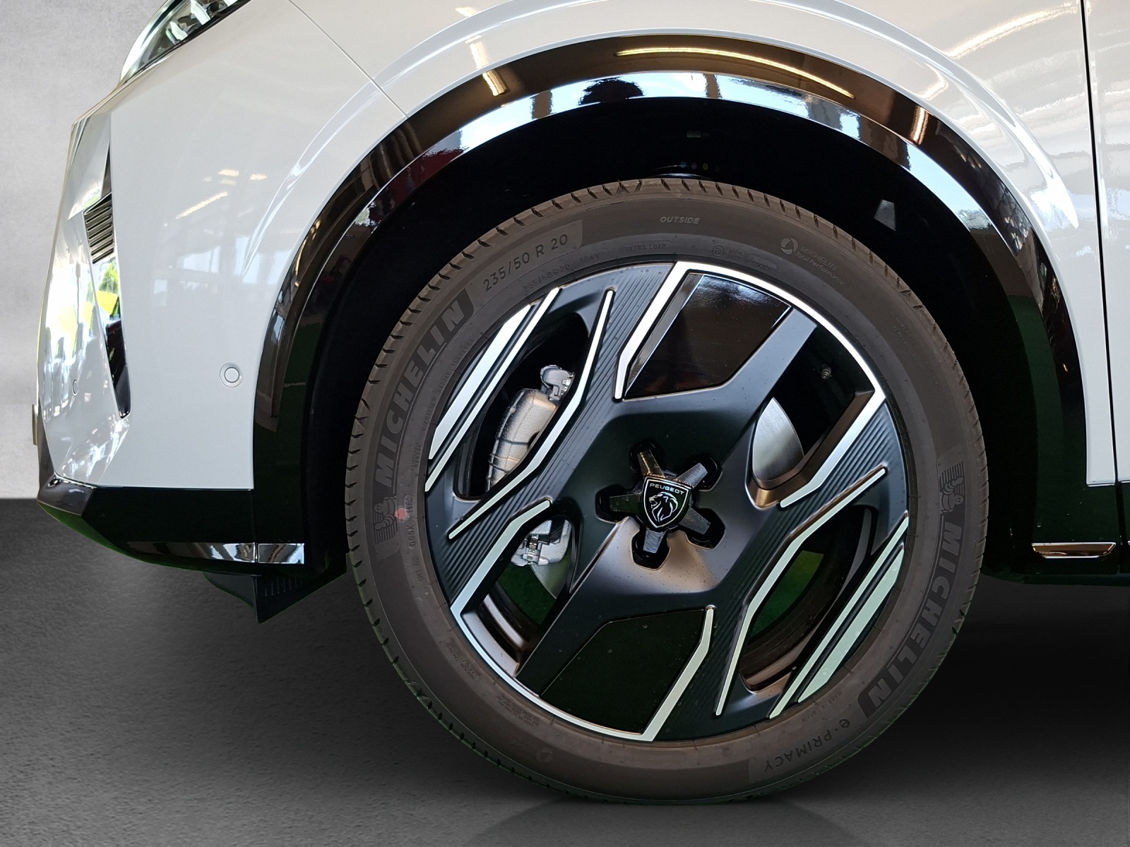 PEUGEOT 5008 long range e-GT Exclusive 96.9kWh-image-15