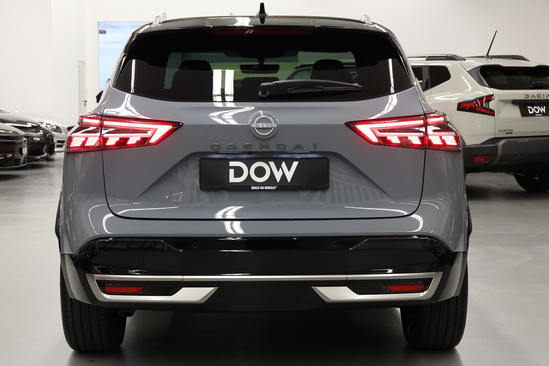 NISSAN Qashqai 1.3 DIG-T Tekna+ 4x4-image-7