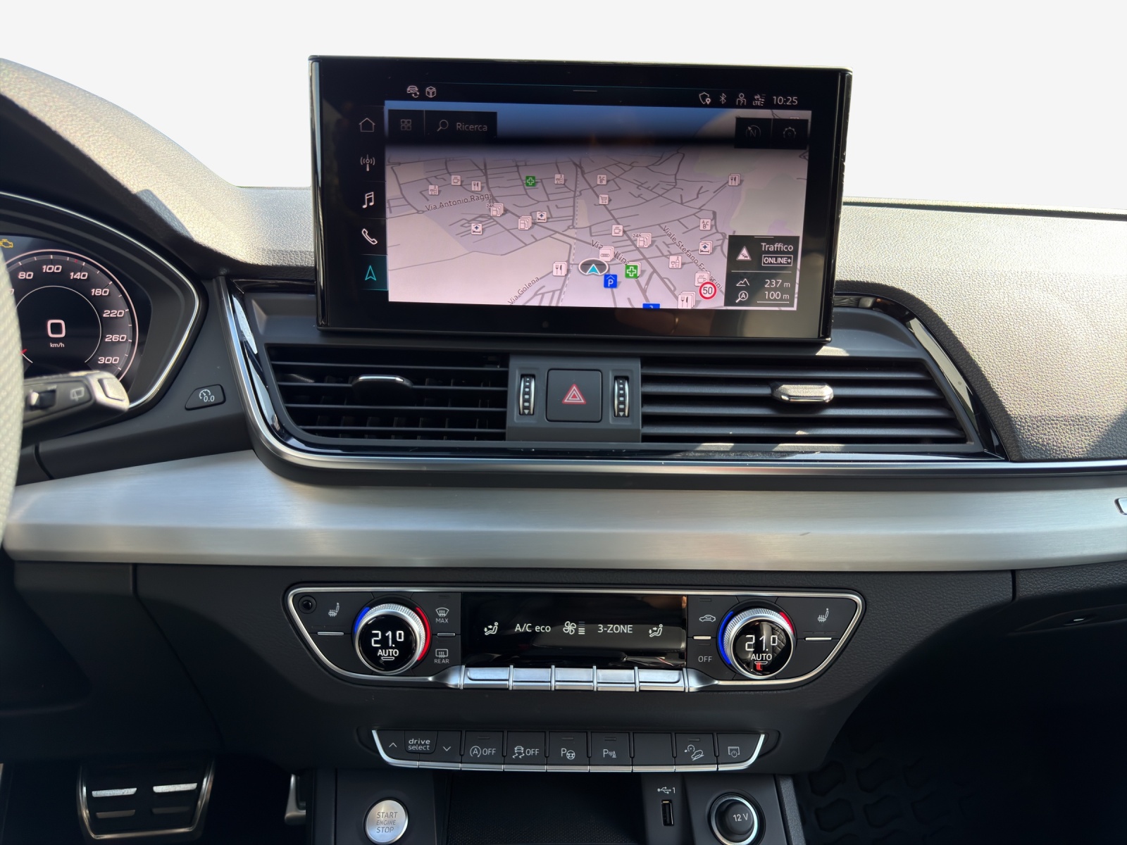 AUDI Q5 Sportback 45 TFSI S line quattro S-tronic-image-10