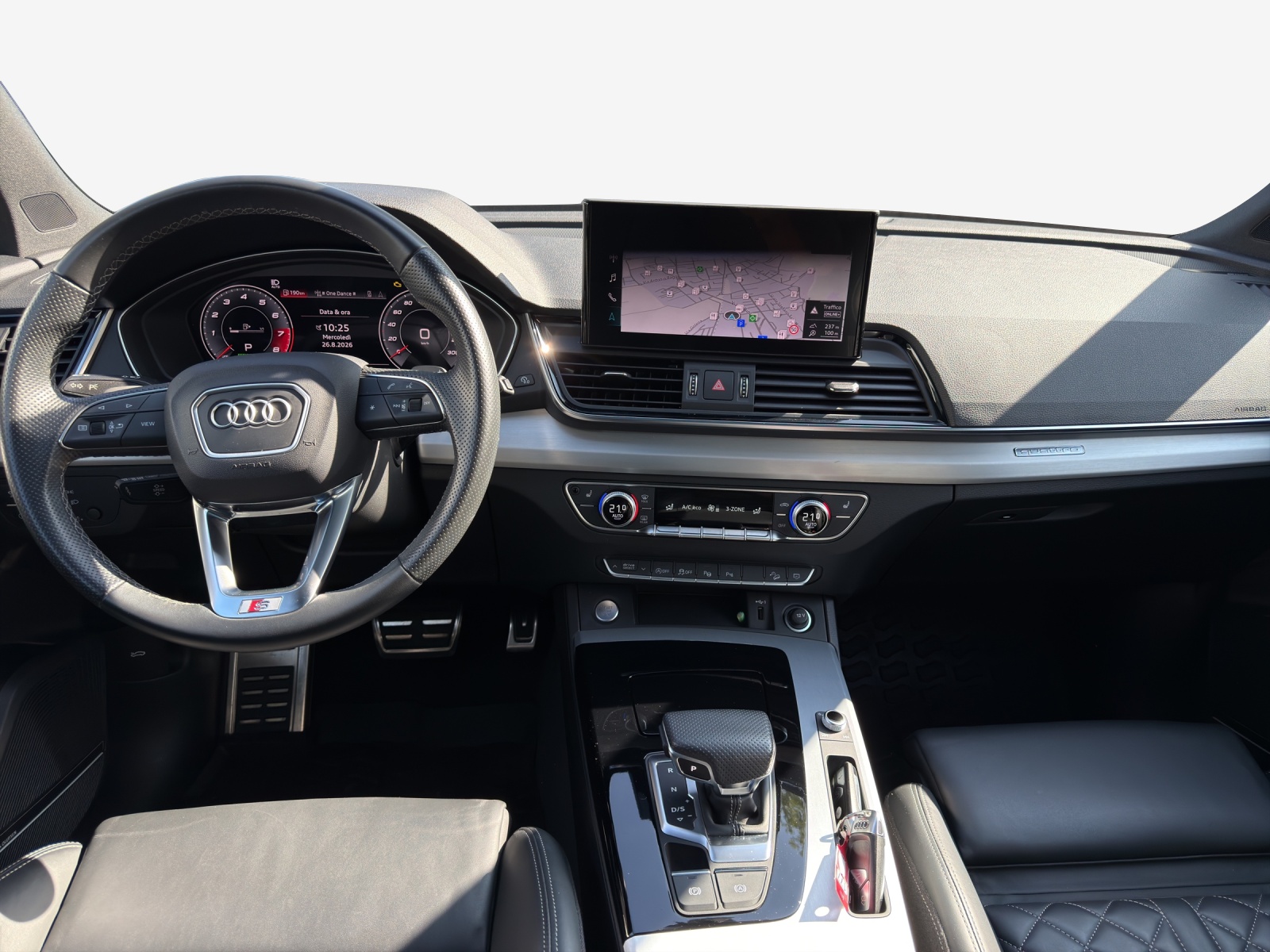 AUDI Q5 Sportback 45 TFSI S line quattro S-tronic-image-8