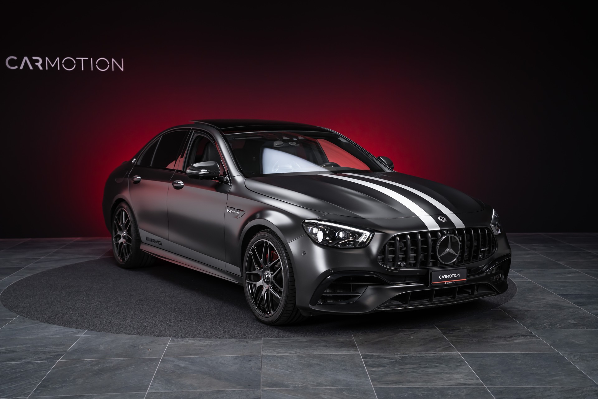 MERCEDES-BENZ E 63 S AMG 4matic+ / Final Edition 1 of 999 / Panorama-Schiebedach / Head-Up Display / Burmester-showroom-element-2
