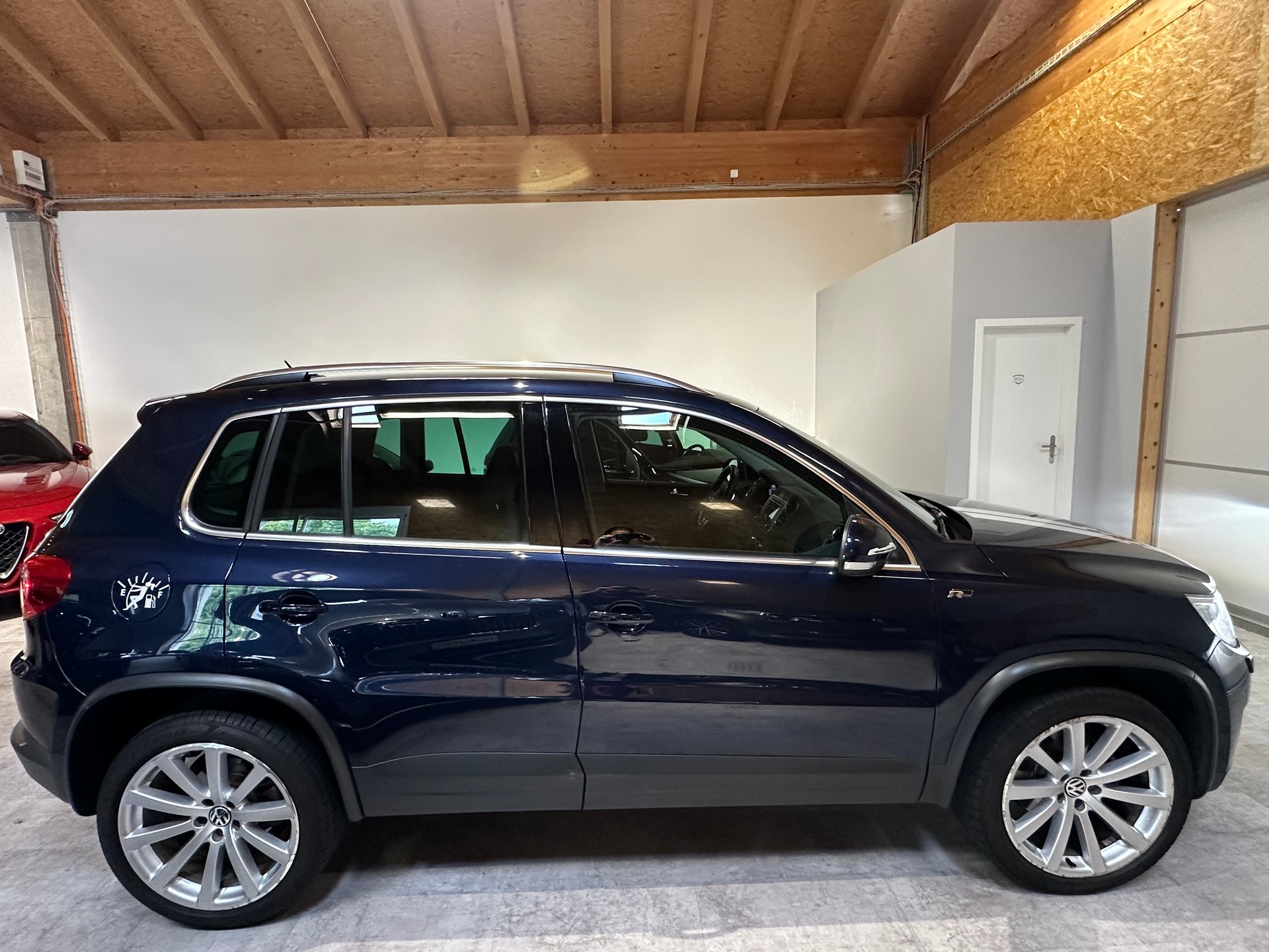 VW Tiguan 2.0 TSI R-Line Spezial-Edition DSG-image-7