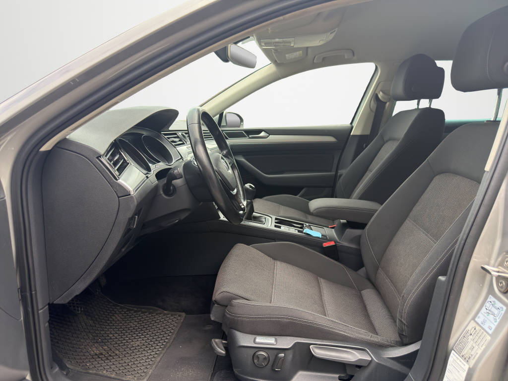 VW Passat Variant 1.4 TSI ACT Comfortline-image-8