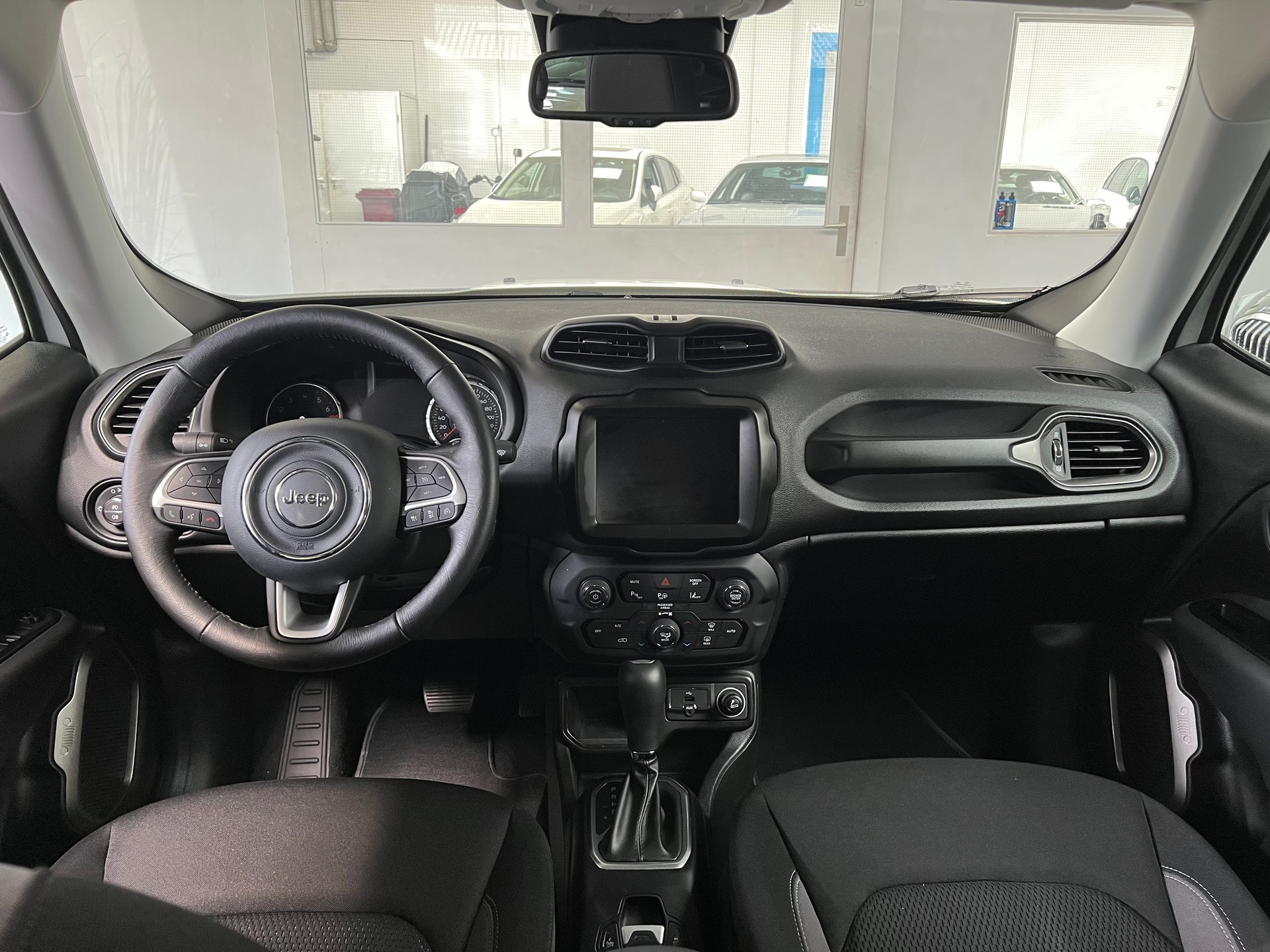 JEEP Renegade 1.5 MHEV Swiss Limited-image-4