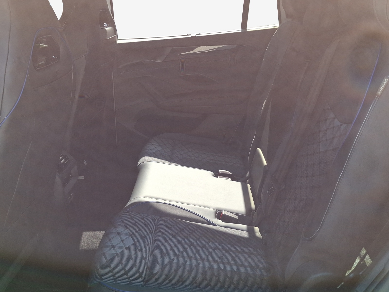 VW Tayron 2.0 TSI R-Line DSG 4Motion-image-11