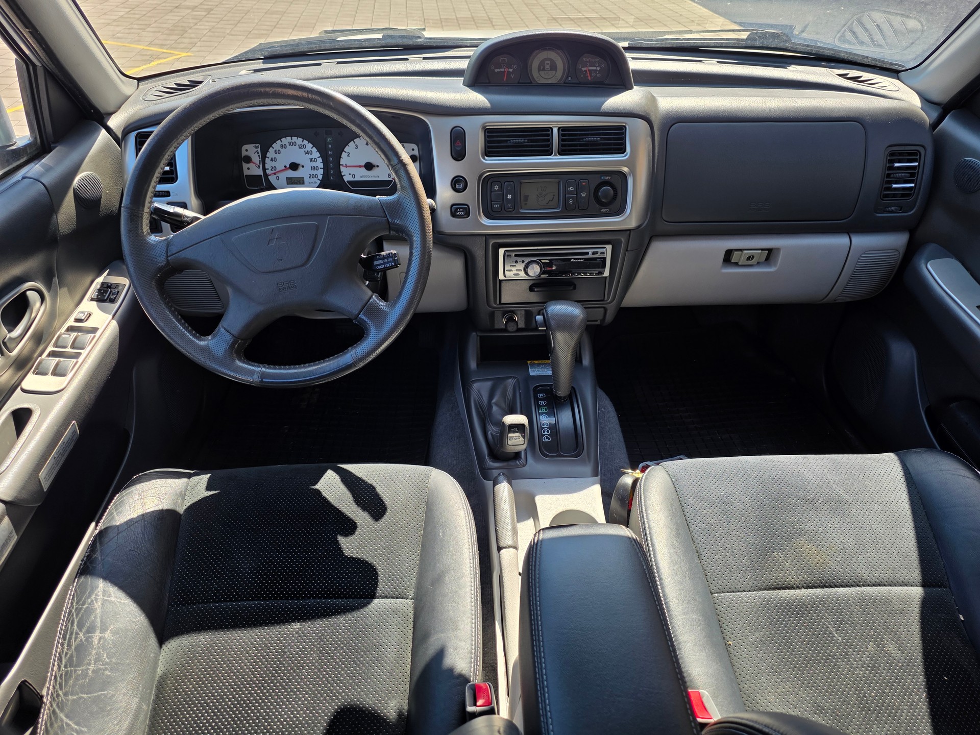 MITSUBISHI Pajero Sport 3.0 V6 Dakar-image-9
