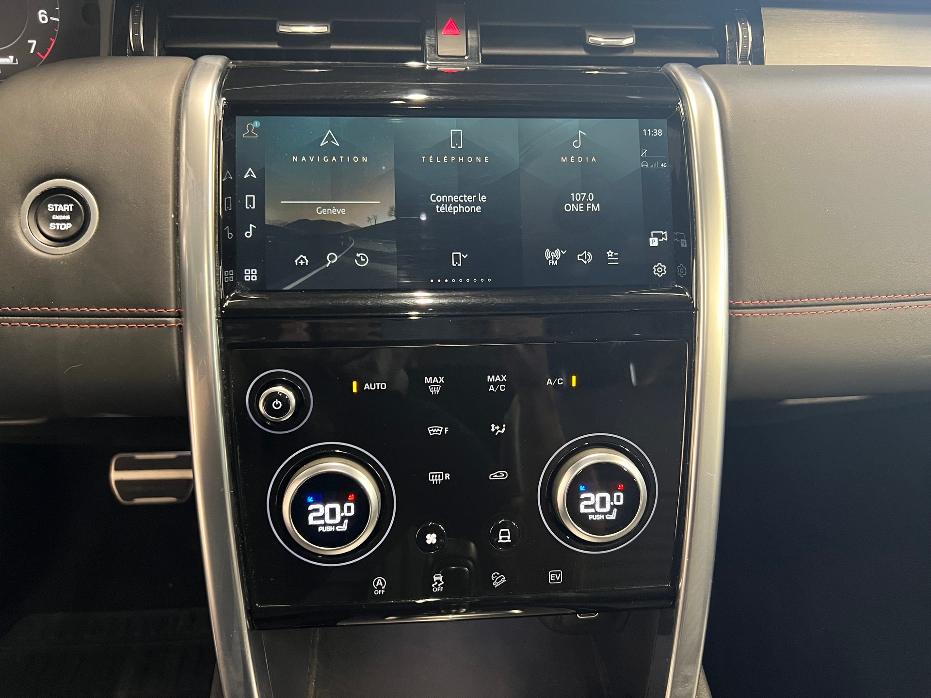 LAND ROVER Discovery Sport 1.5 T 300e R-Dynamic HSE-image-4