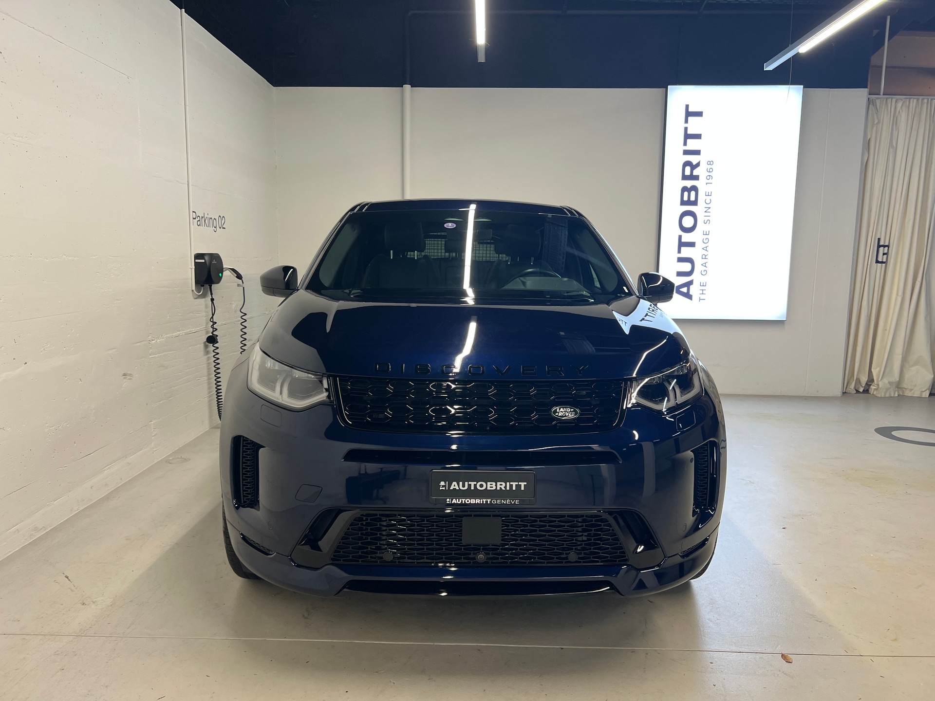 LAND ROVER Discovery Sport 1.5 T 300e R-Dynamic HSE-image-9