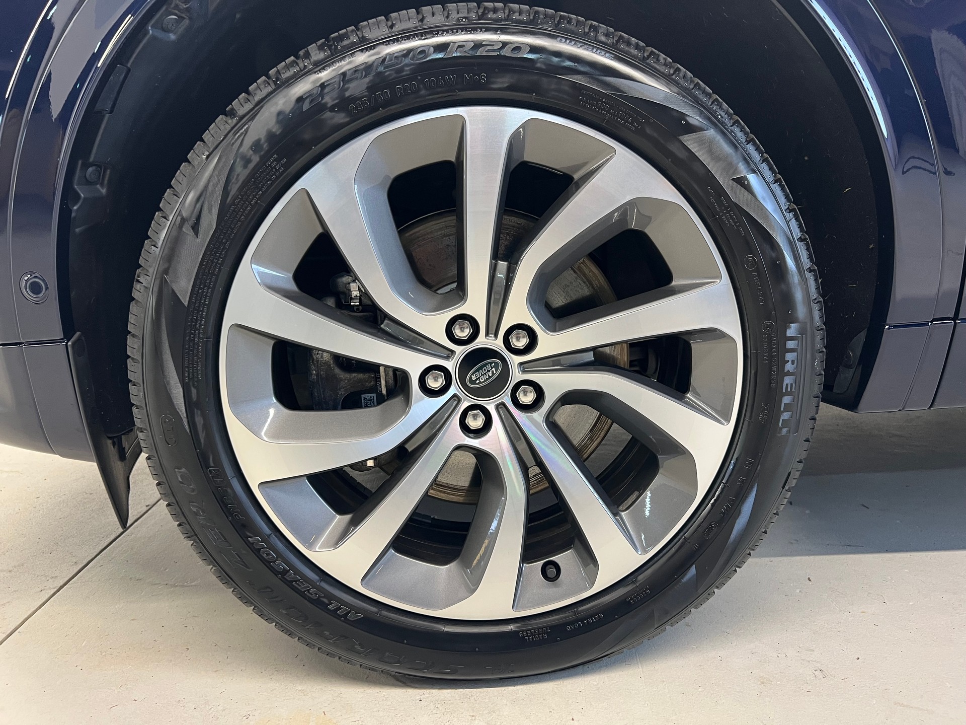 LAND ROVER Discovery Sport 1.5 T 300e R-Dynamic HSE-image-10