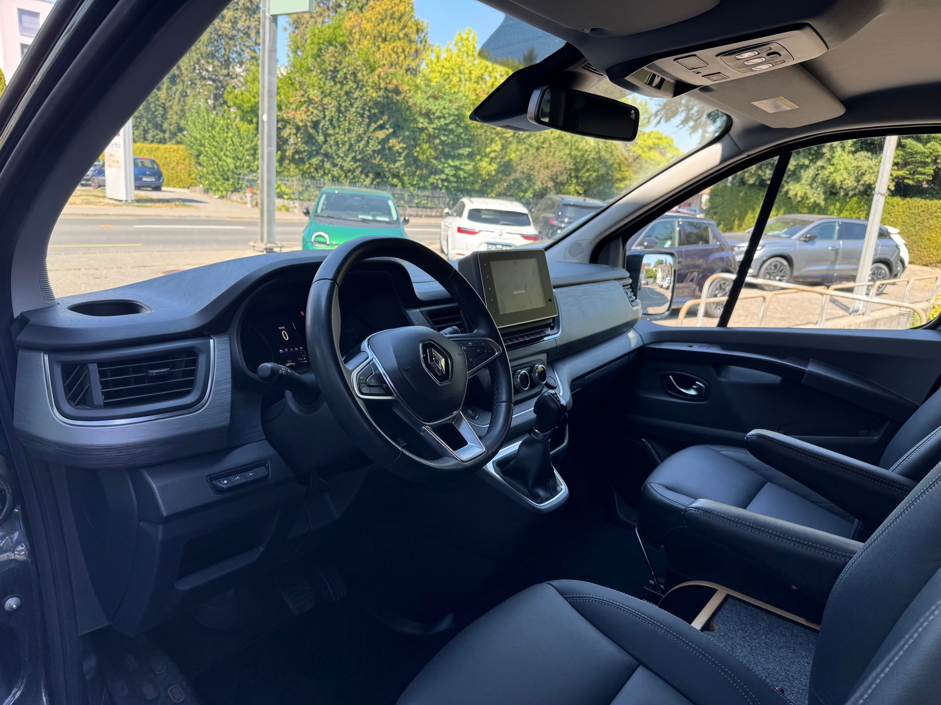 RENAULT Trafic Blue dCi 170 Spaceclass EDC-image-10