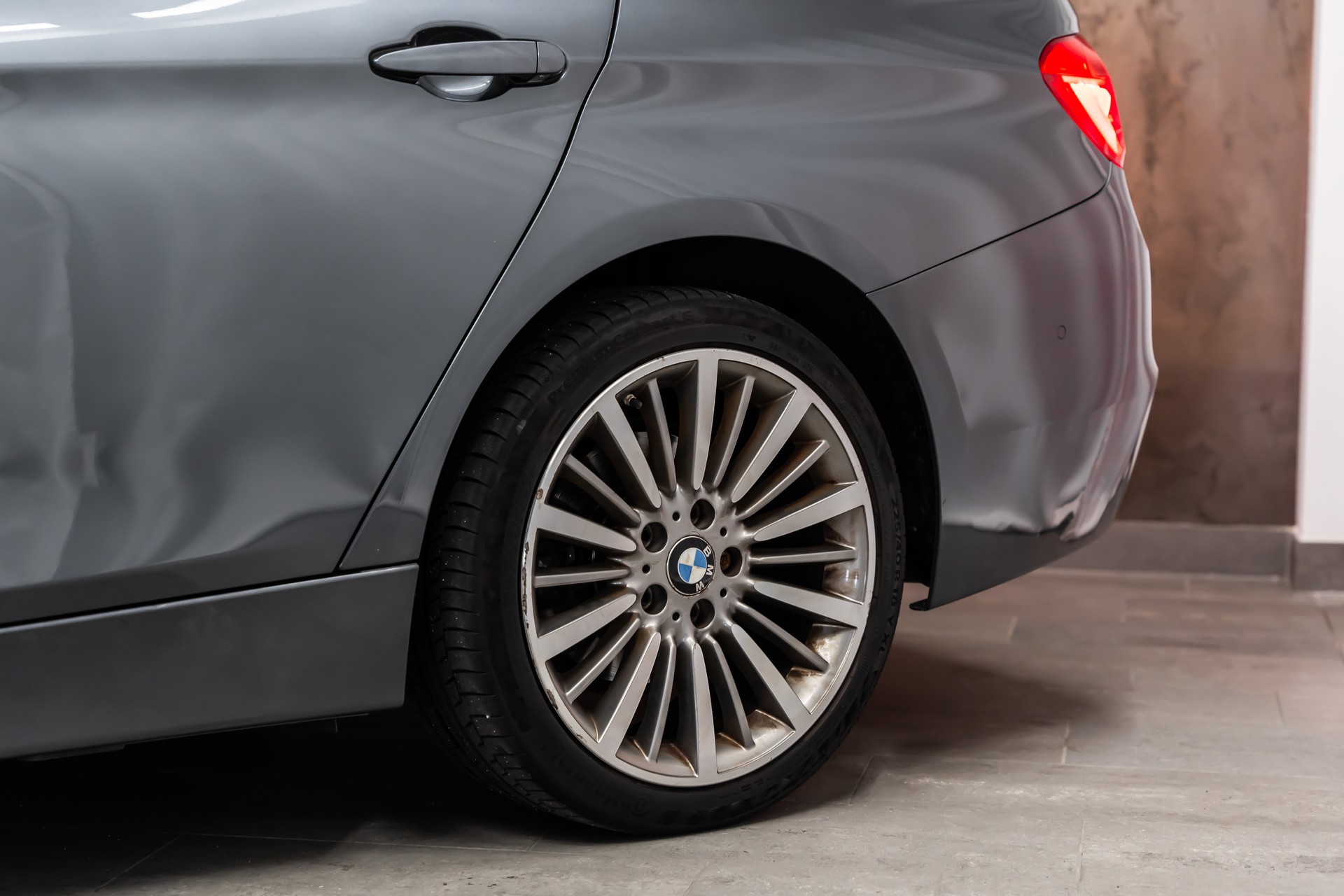 BMW 318d Edition Luxury Line Steptronic *Facelift*Head-Up* 360°*Leder*-showroom-element-2