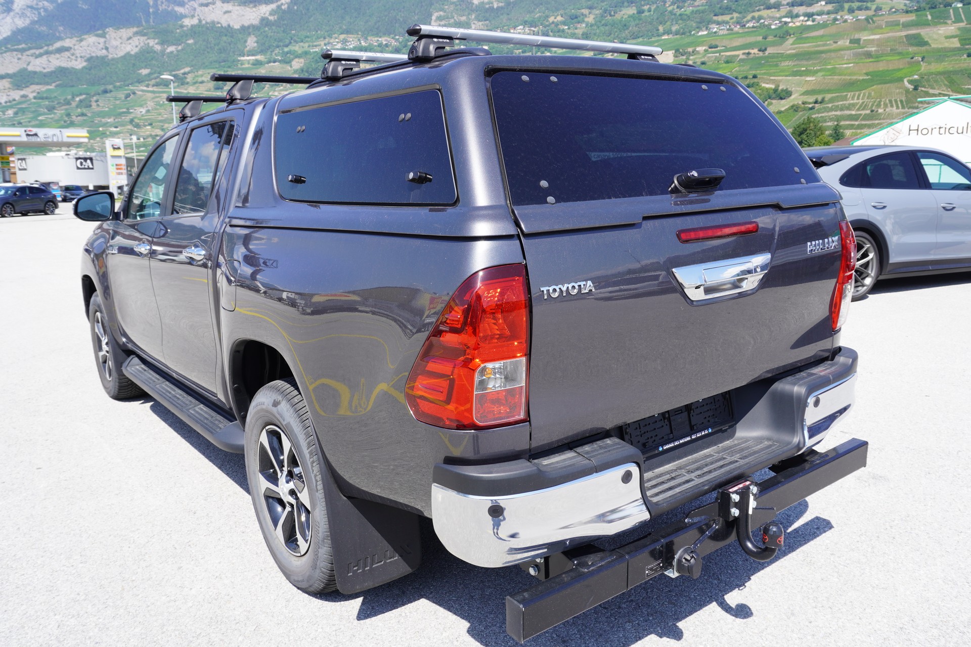 TOYOTA Hilux 2.8d MHEV Style Double Cab 4x4-image-1