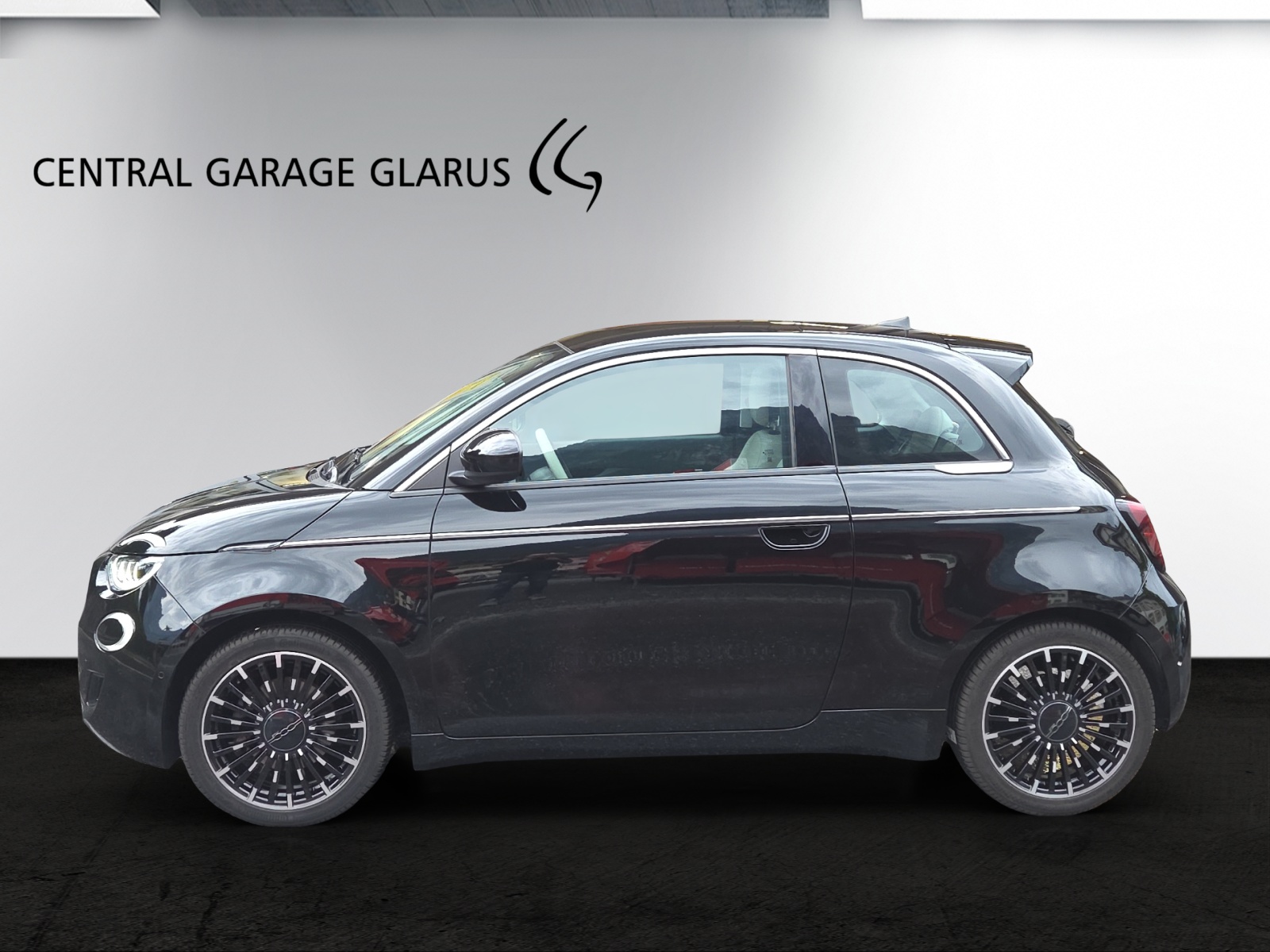 FIAT 500 electric 87 kW La Prima-showroom-element-3