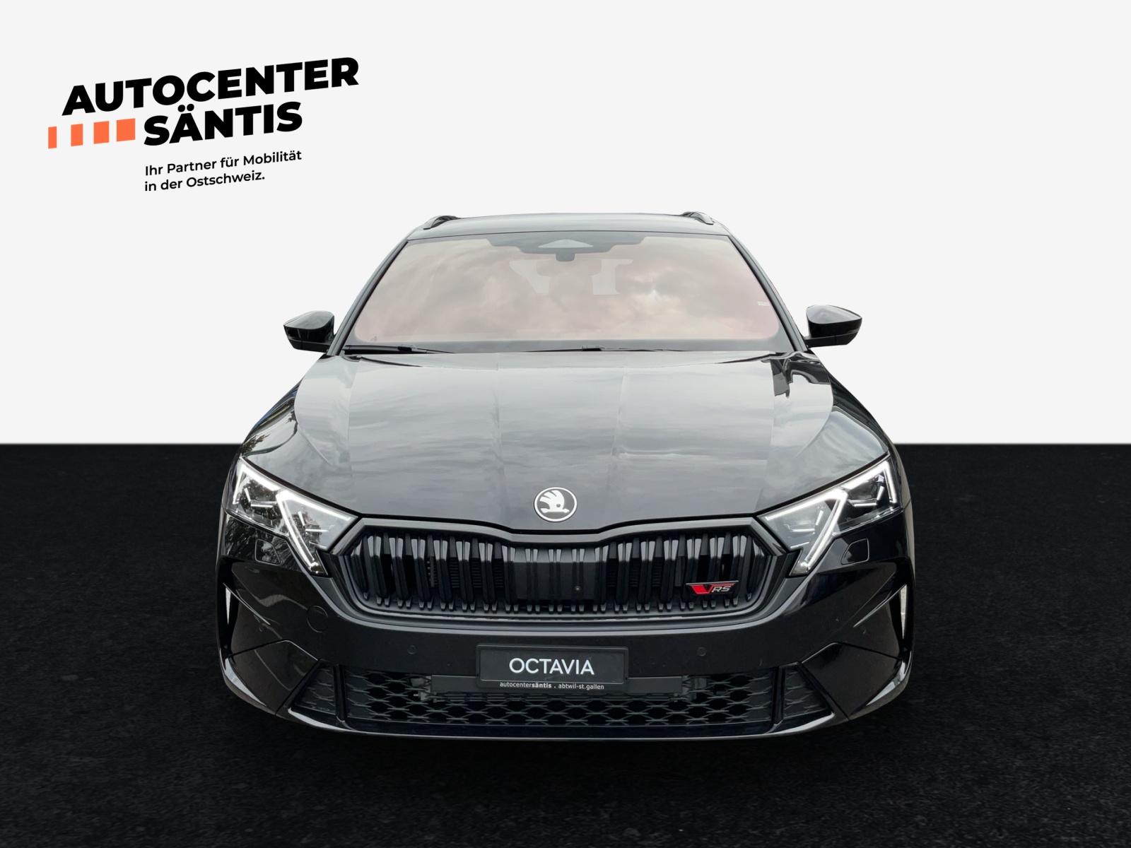 SKODA Octavia Combi 2.0 TSI DSG RS-image-1