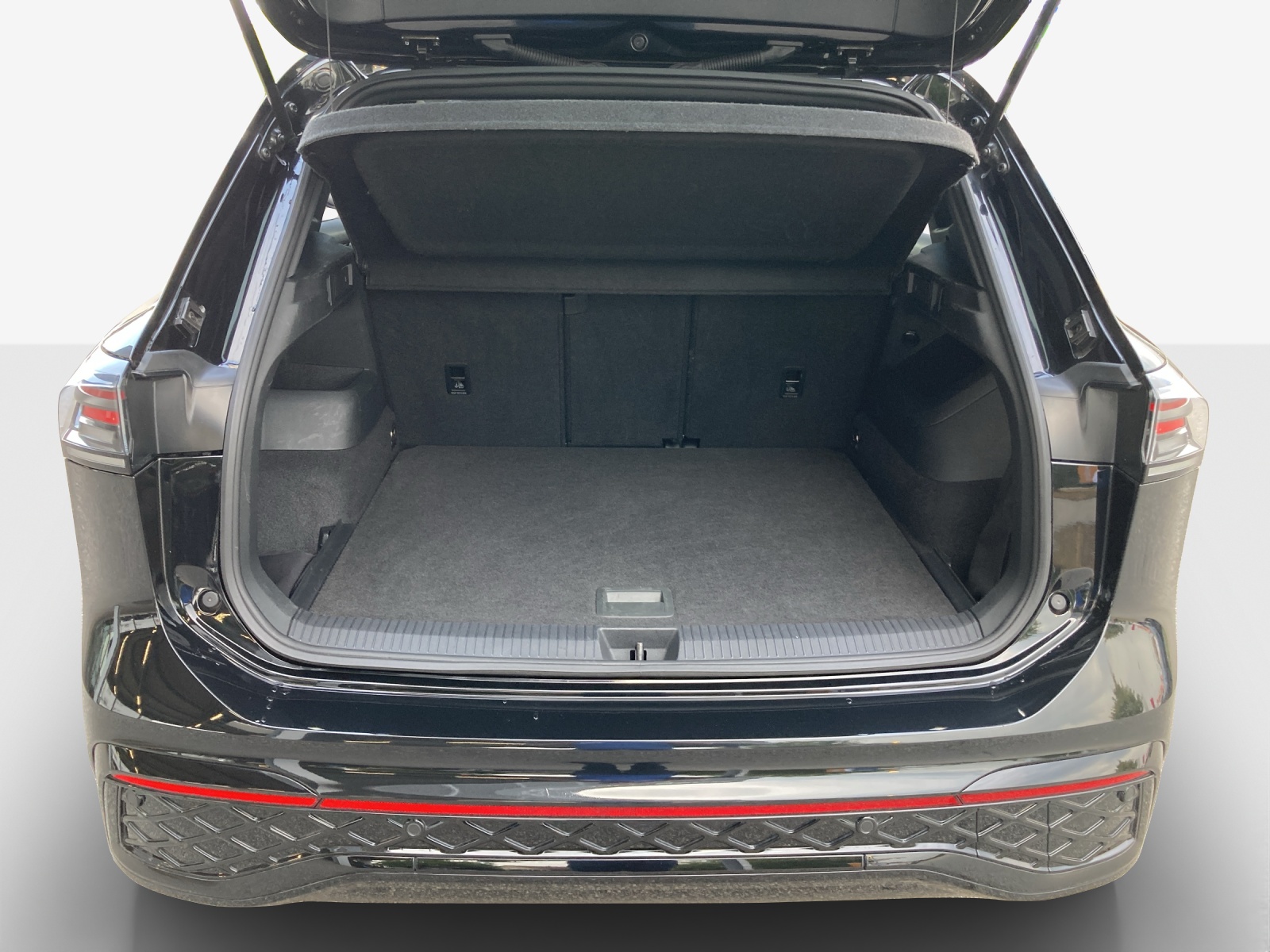 VW Tiguan 2.0 TSI DSG R-Line 4Motion-image-12