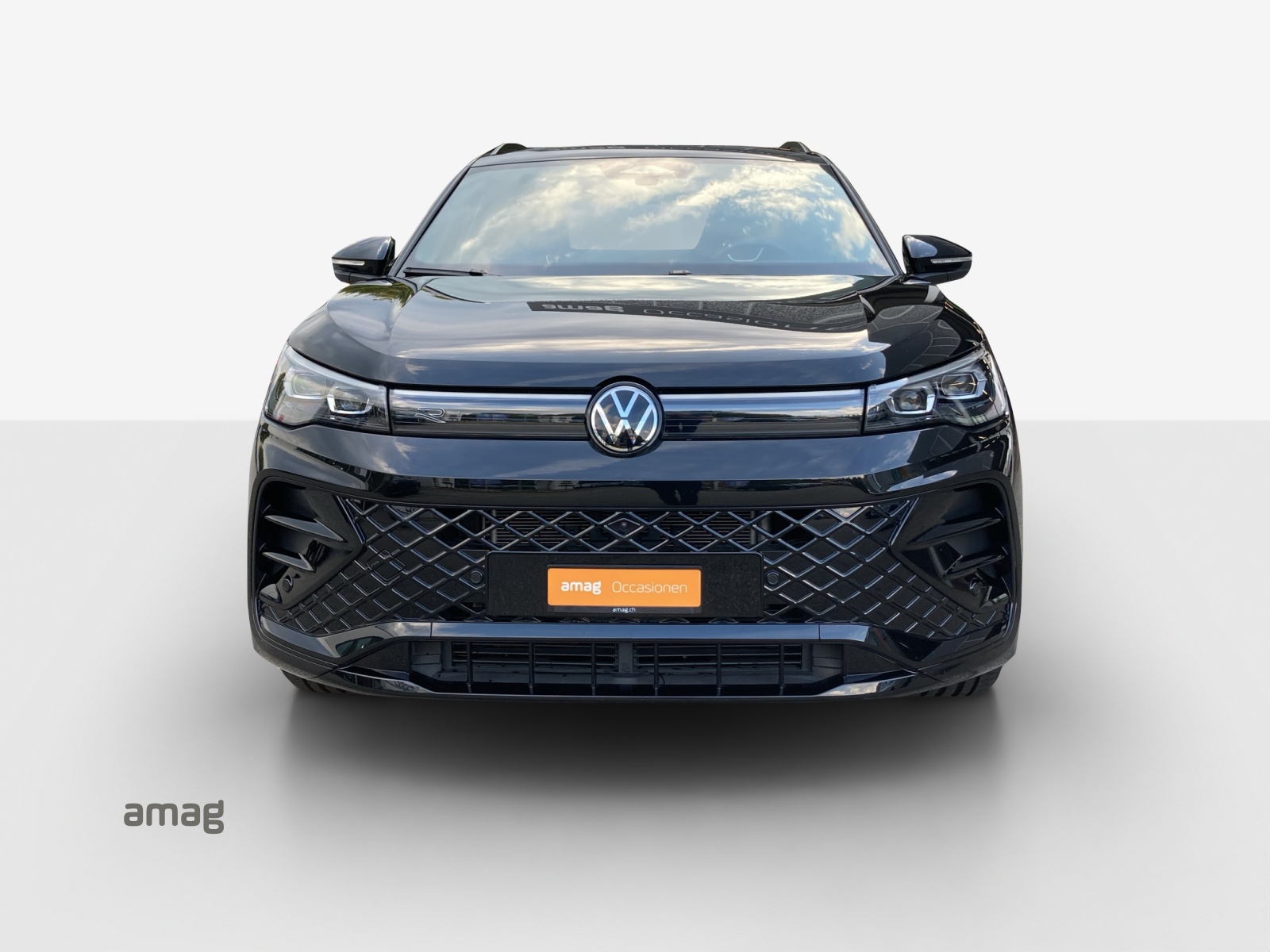 VW Tiguan 2.0 TSI DSG R-Line 4Motion-image-6