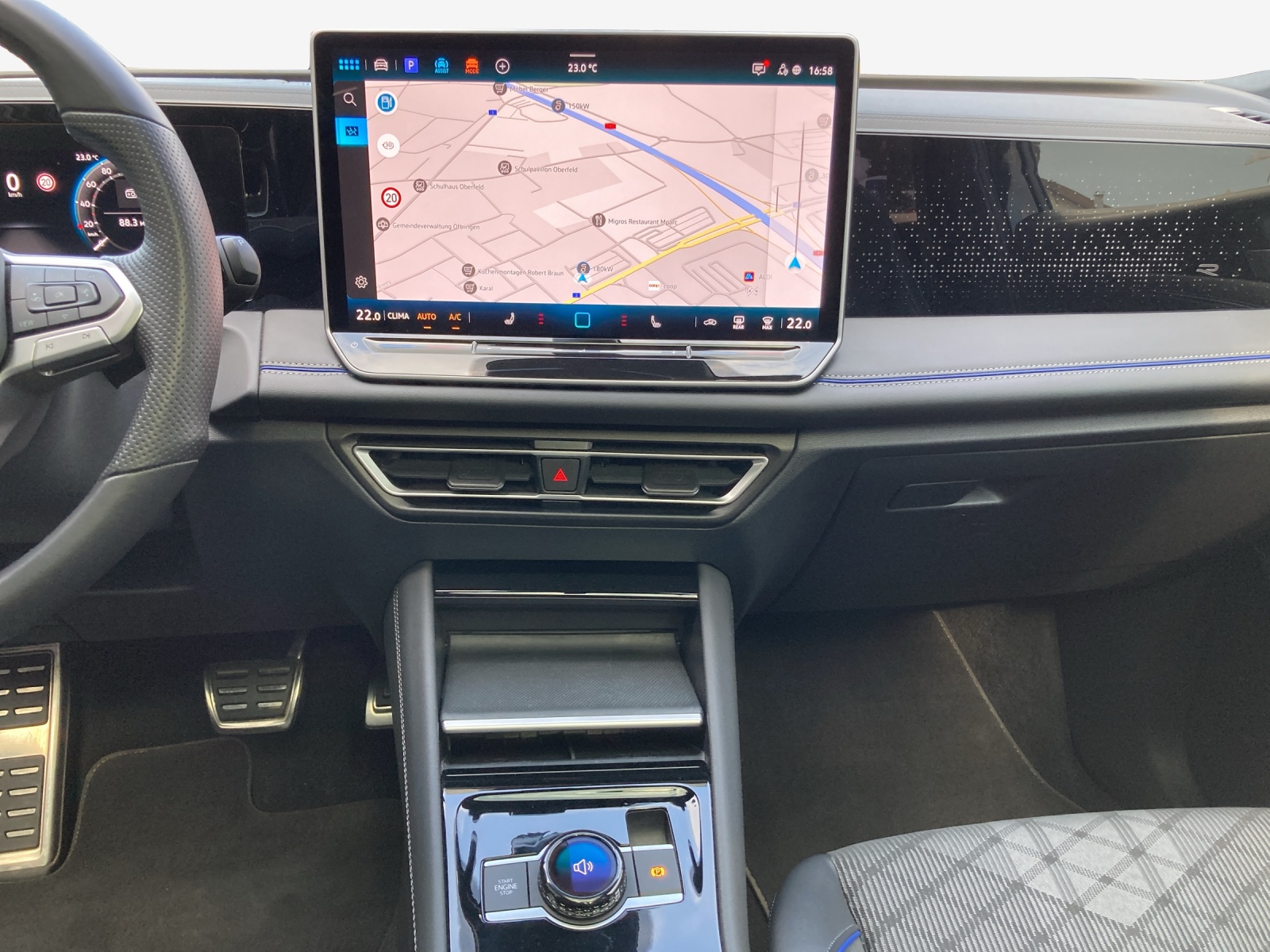 VW Tiguan 2.0 TSI DSG R-Line 4Motion-image-10