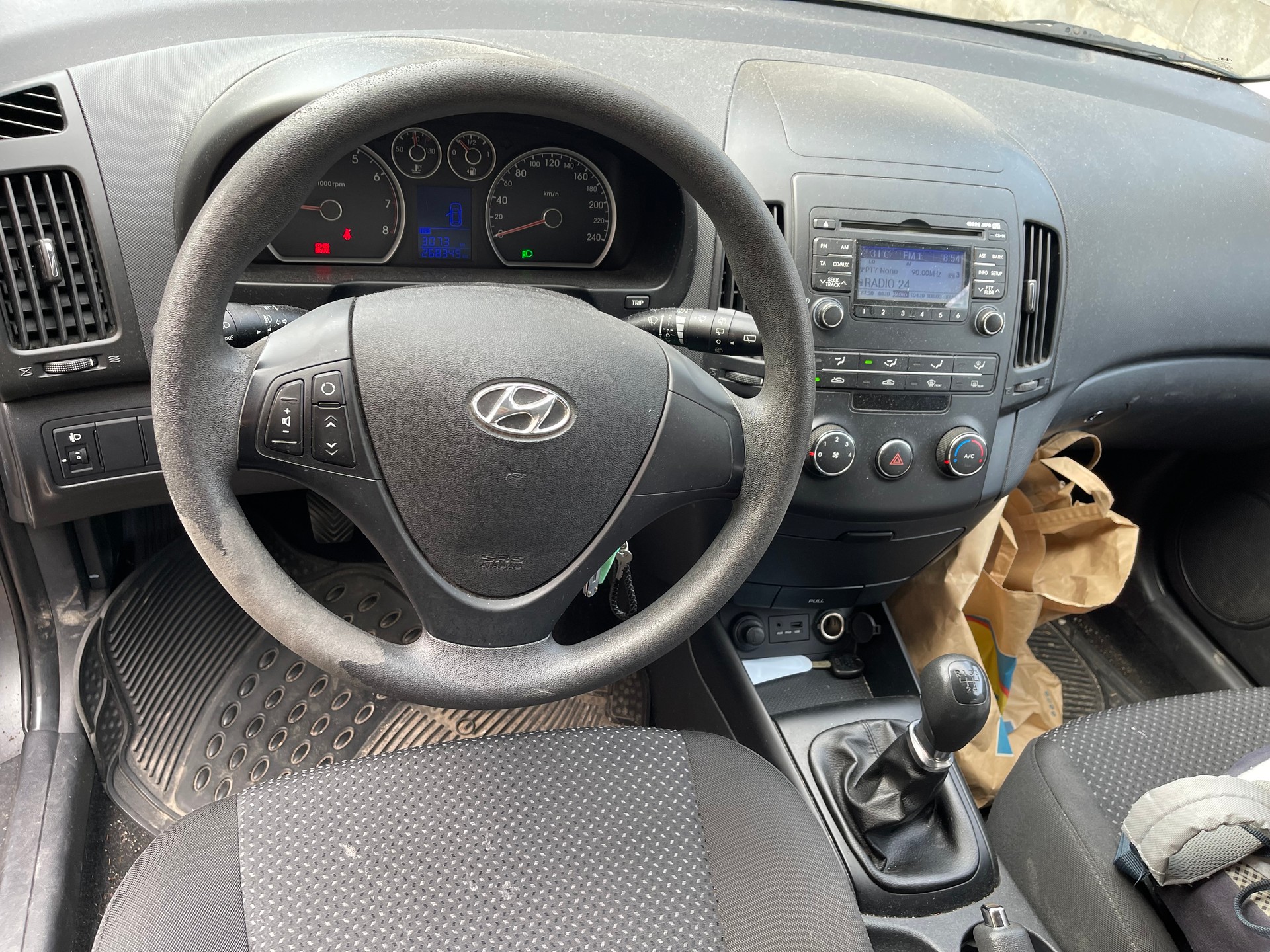 HYUNDAI i30 Wagon 1.4 Comfort-image-6