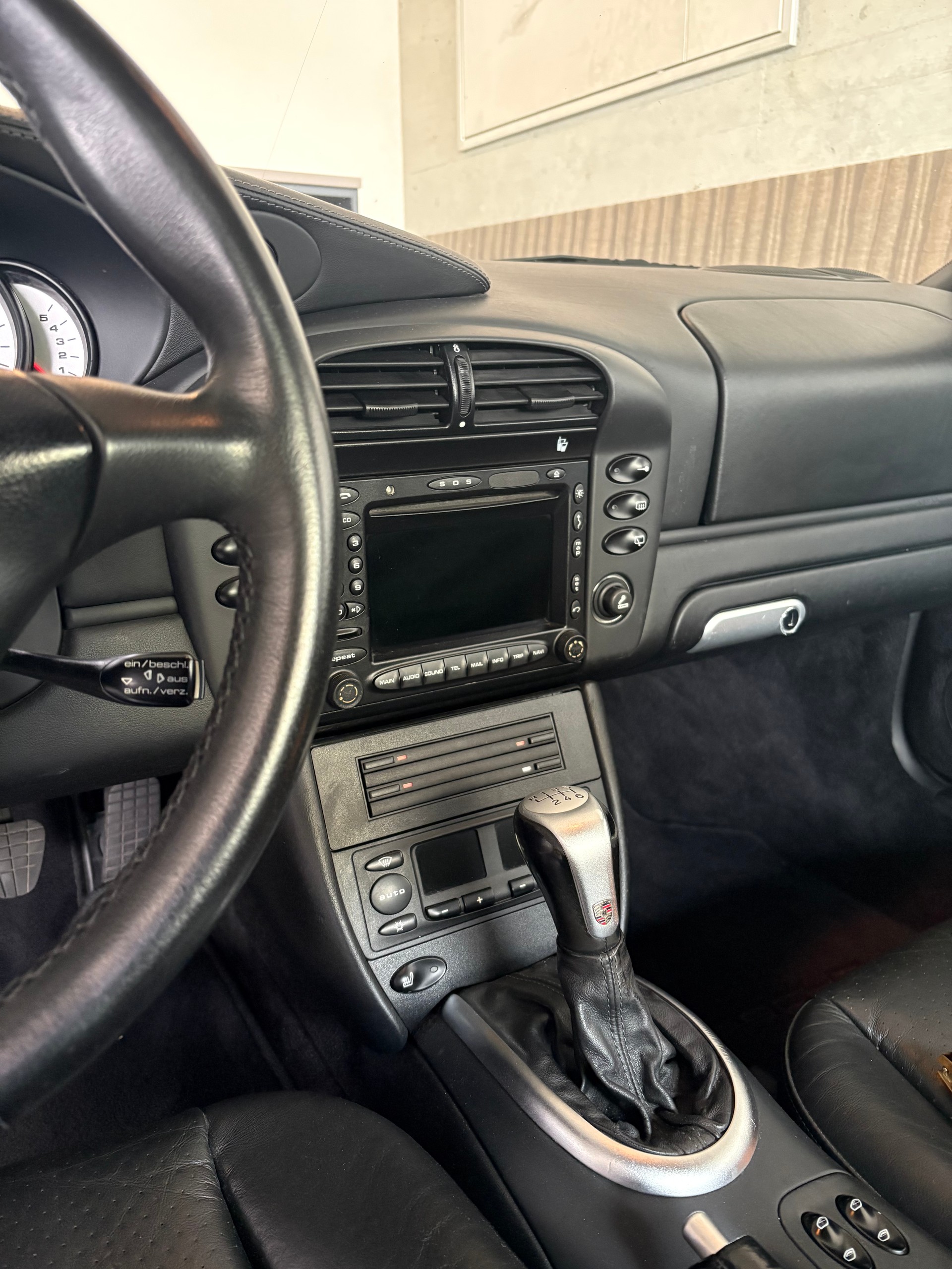 PORSCHE 3.6 Carrera 2-image-4