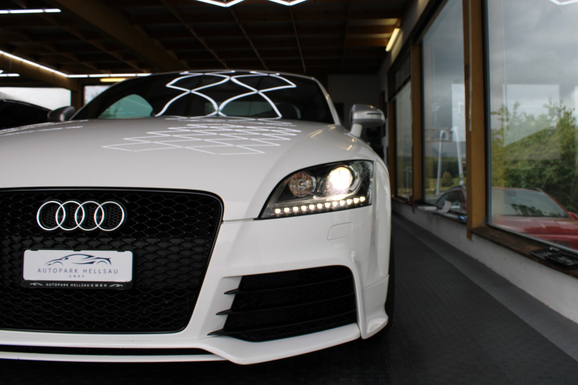 AUDI TT RS Coupé 2.5 TFSI quattro-image-7