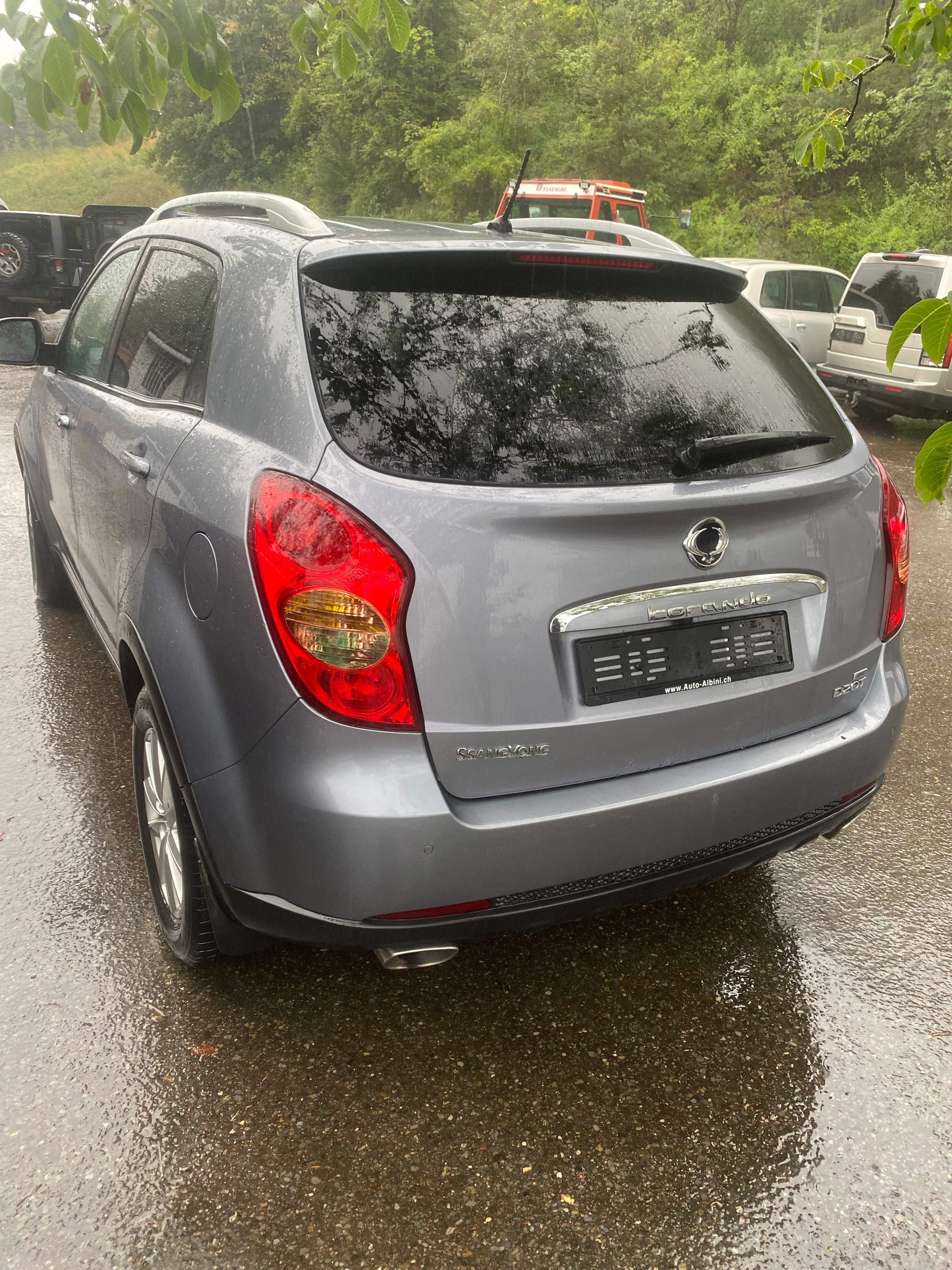 KGM-SsangYong Korando 2.0 e-XDI White Edition 4WD Automatic-image-1