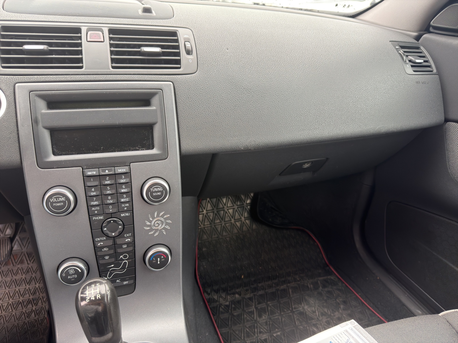 VOLVO C30 1.6D-image-7