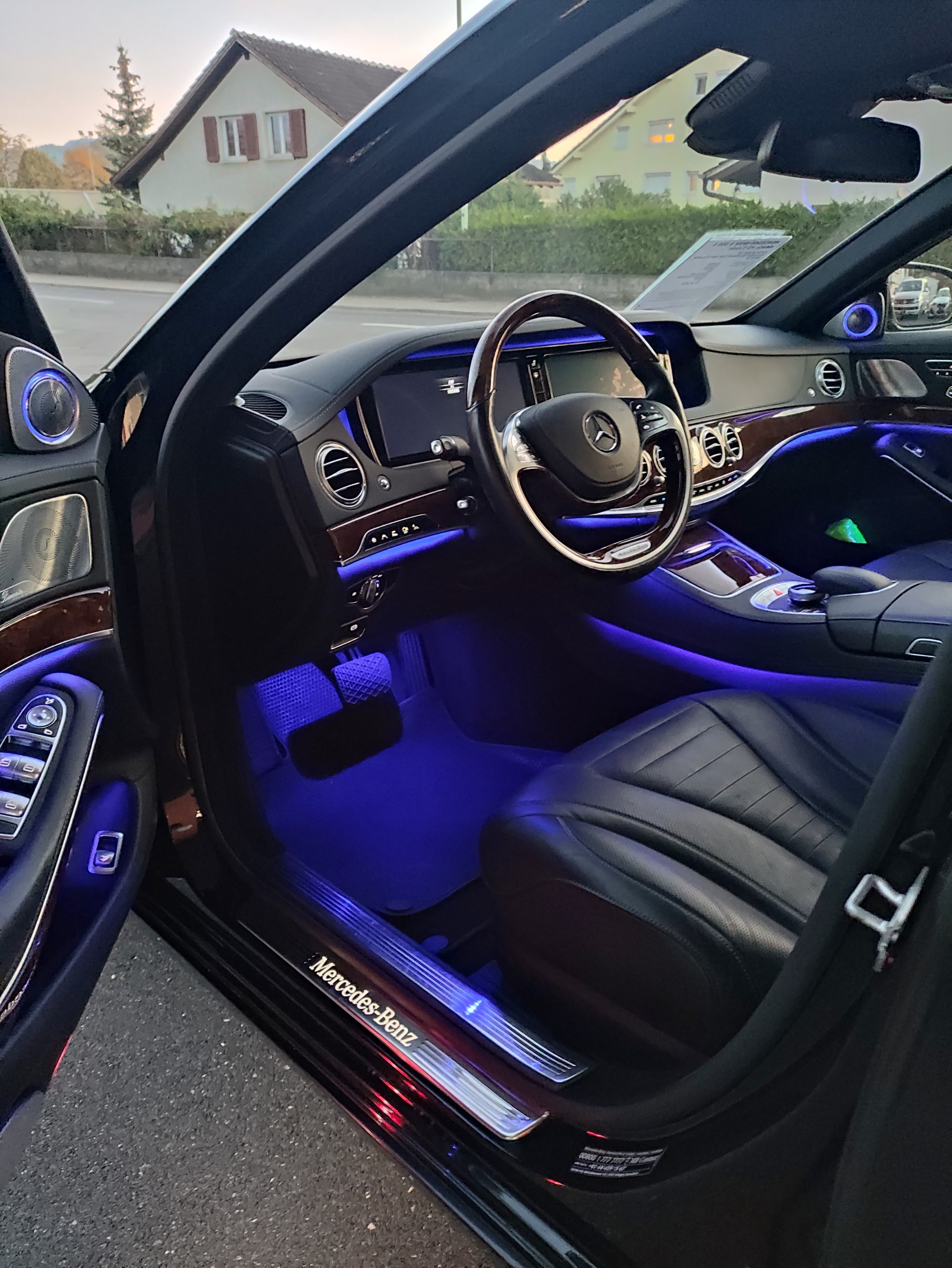 MERCEDES-BENZ S 500 V8 4matic lang-image-2