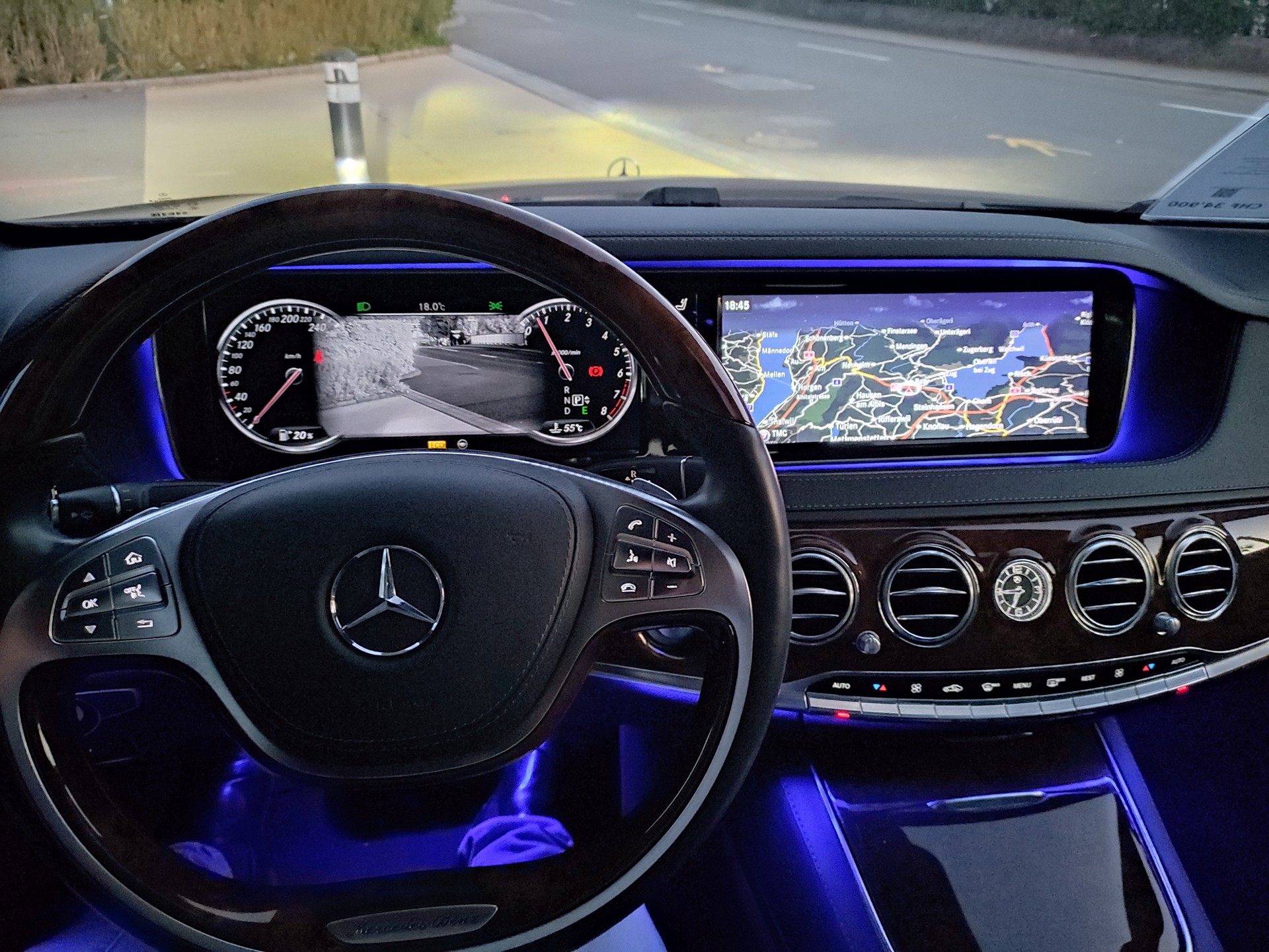 MERCEDES-BENZ S 500 V8 4matic lang-image-1