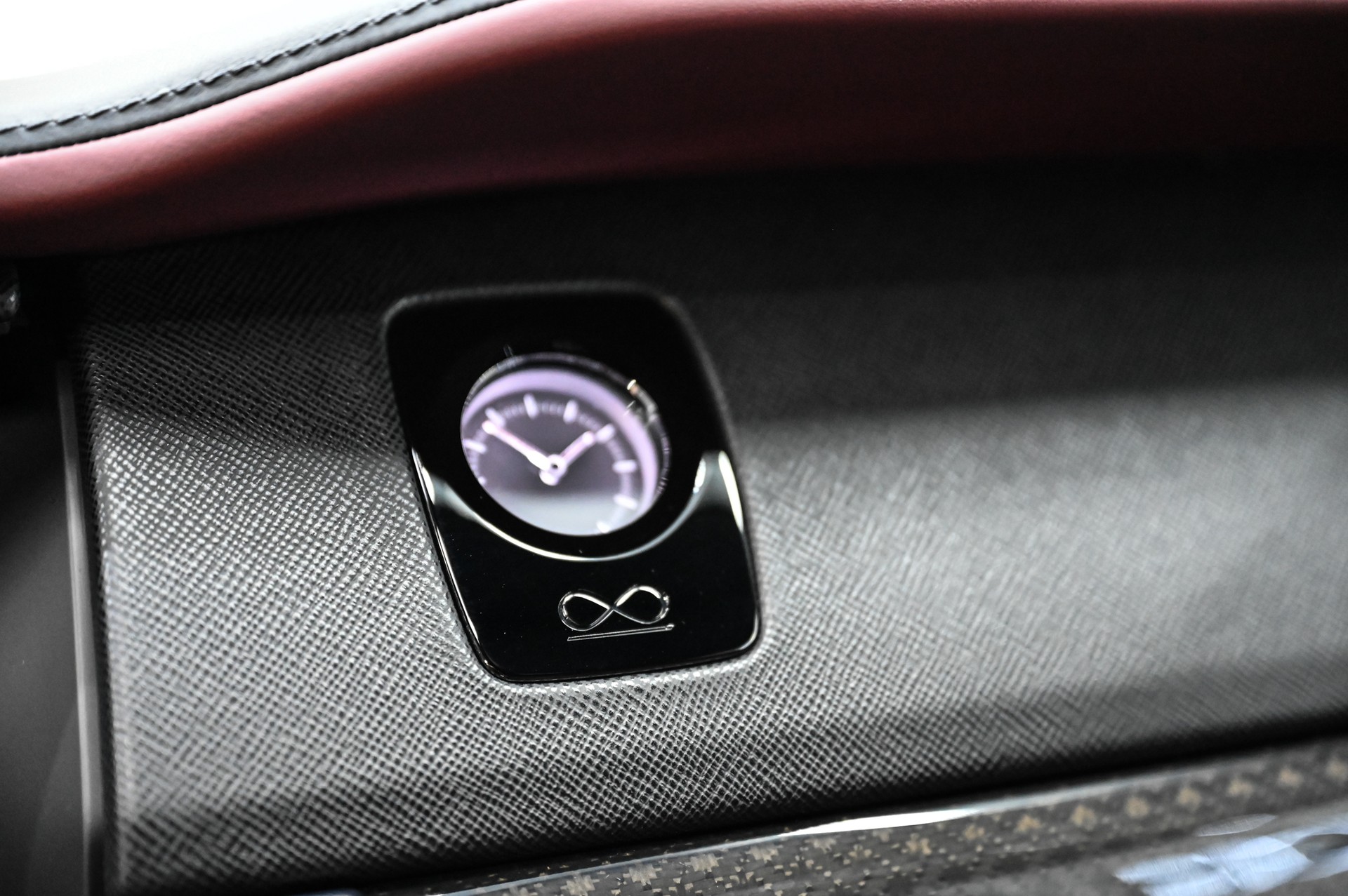 ROLLS-ROYCE Cullinan 6.7 V12 Black Badge-image-28