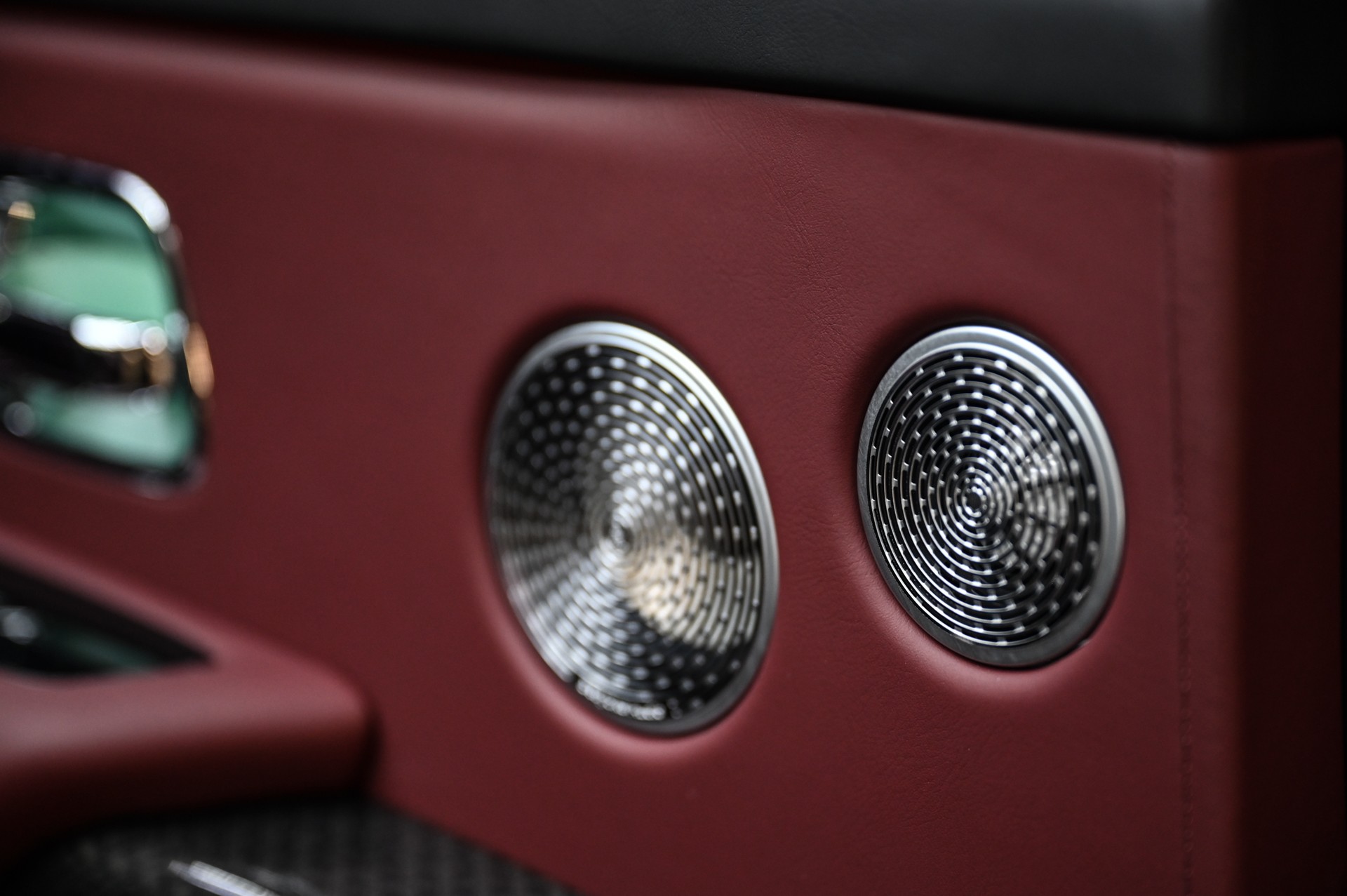 ROLLS-ROYCE Cullinan 6.7 V12 Black Badge-image-38