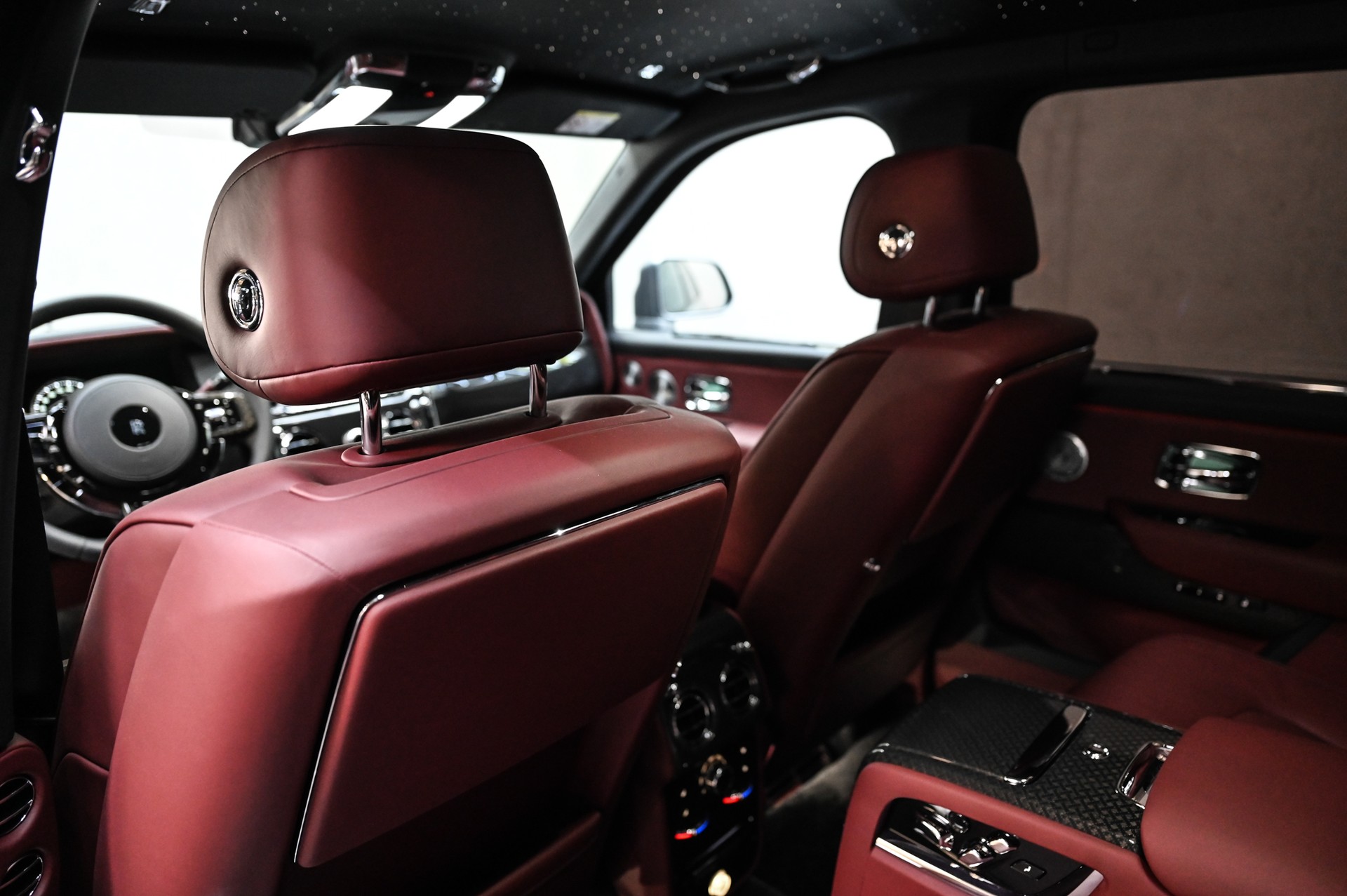 ROLLS-ROYCE Cullinan 6.7 V12 Black Badge-image-35