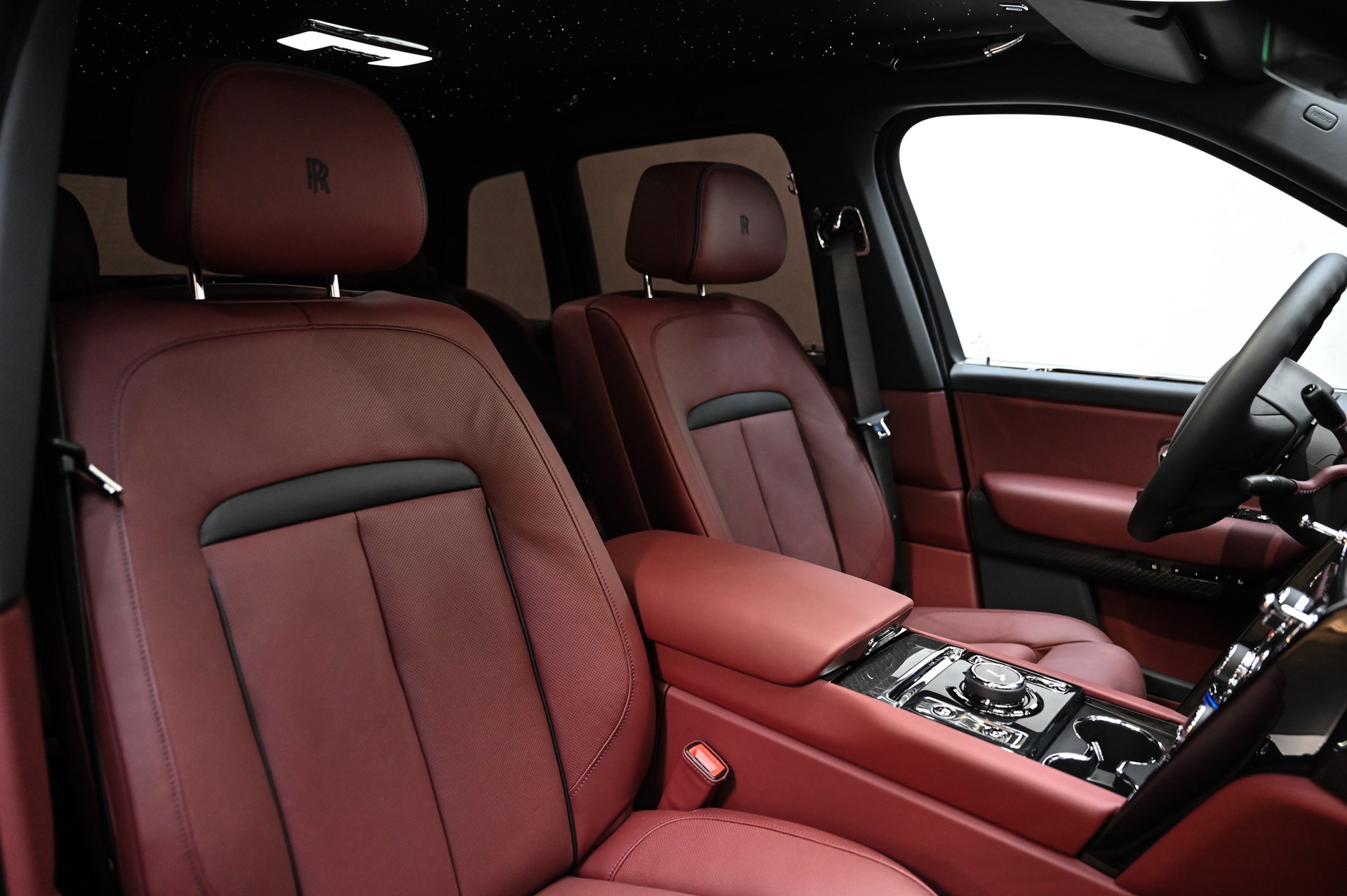 ROLLS-ROYCE Cullinan 6.7 V12 Black Badge-image-31