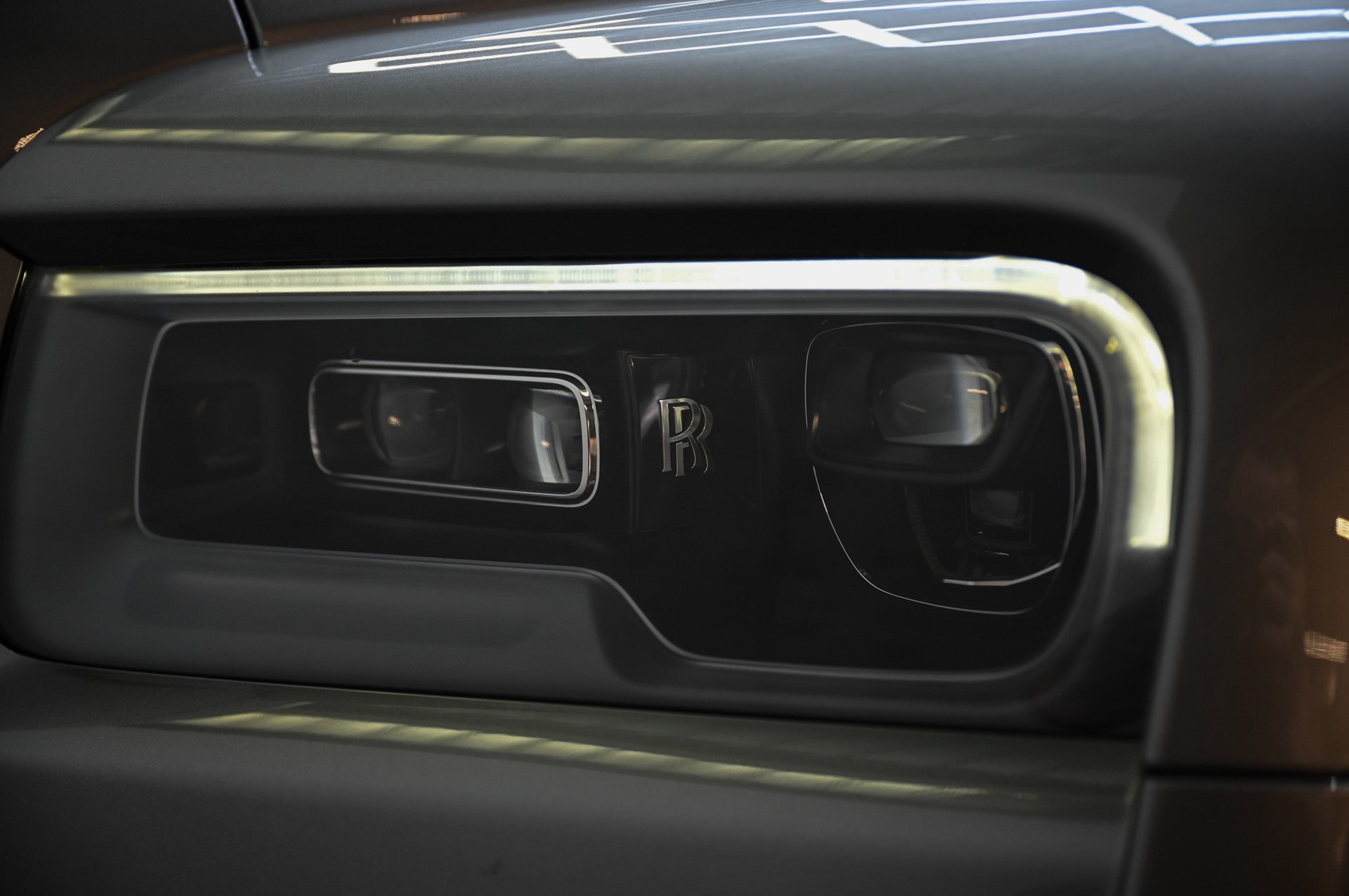 ROLLS-ROYCE Cullinan 6.7 V12 Black Badge-image-14