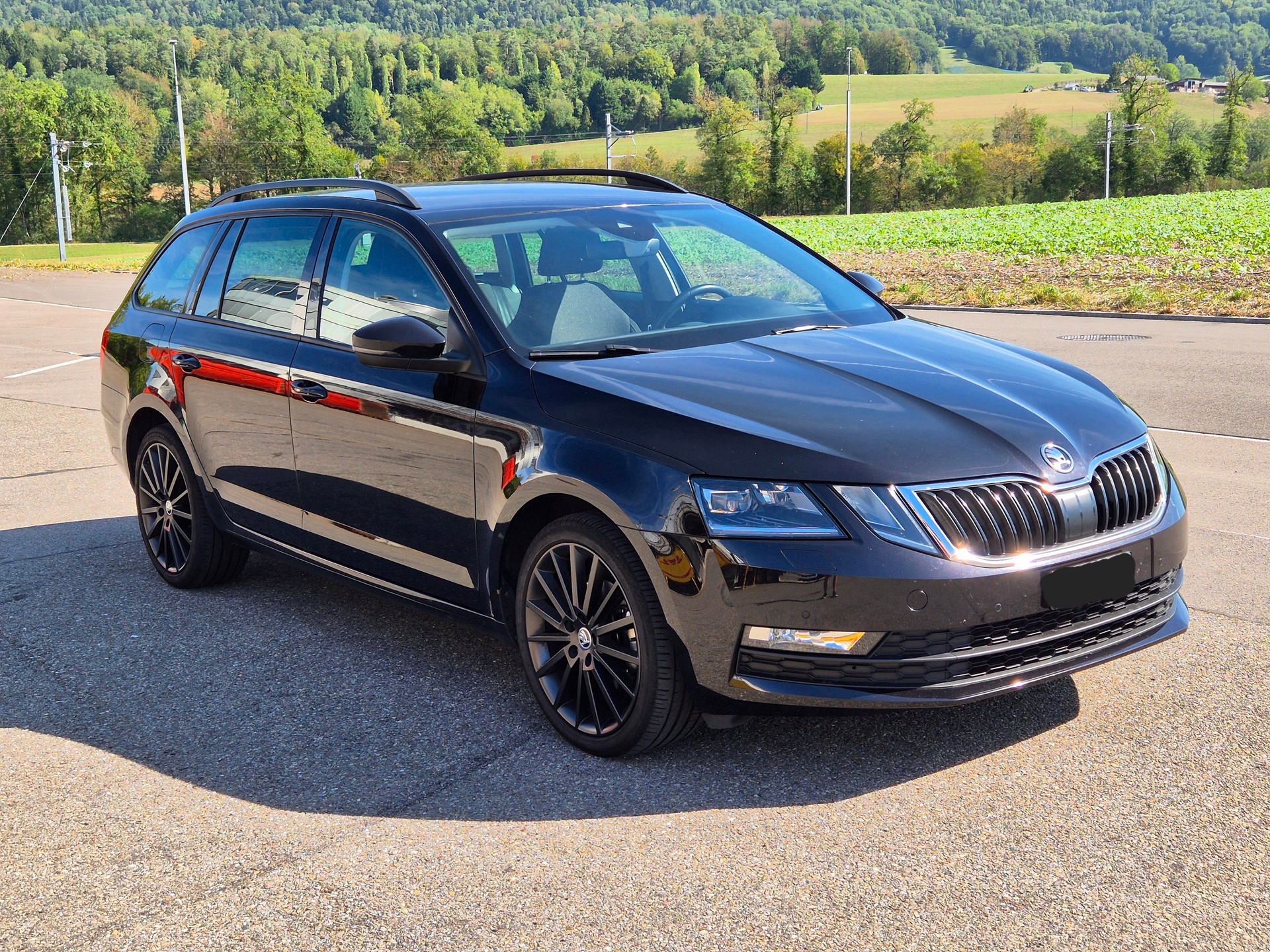 SKODA 1.5 TSI Soleil DSG*Navi*Standheizung*8-Fach Alu*Digital Cockpit-image-0