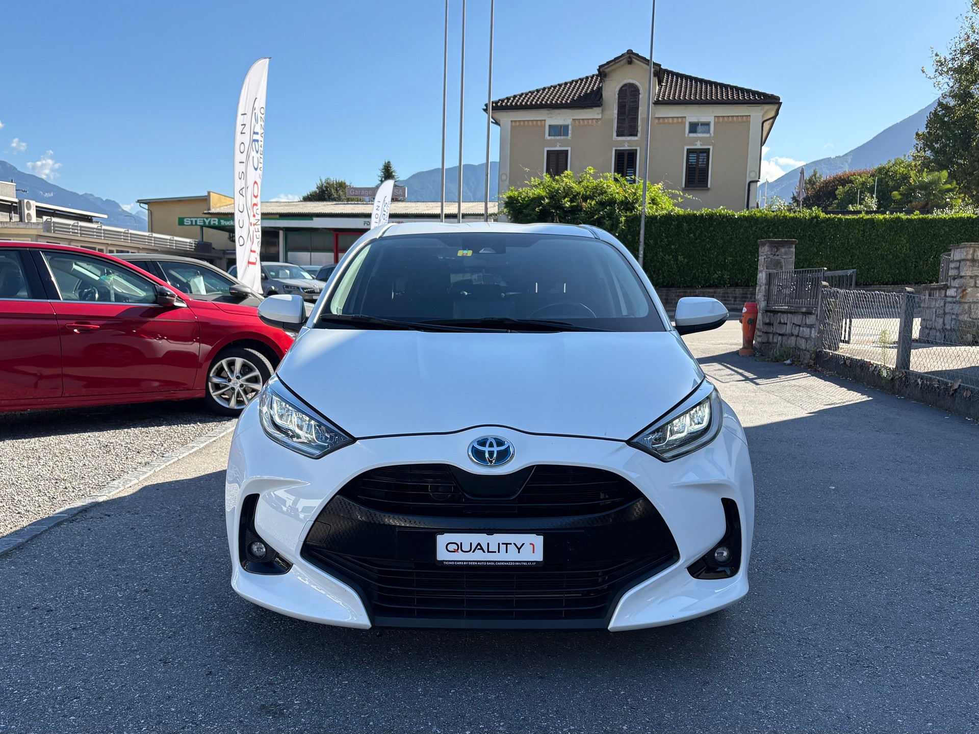 TOYOTA Yaris 1.5 Trend e-CVT-image-6