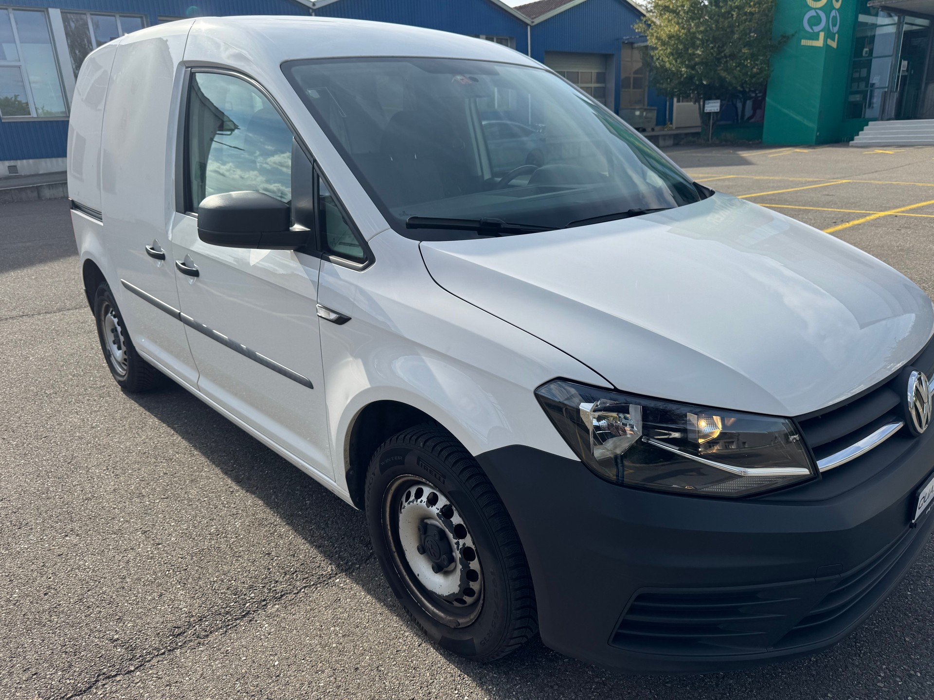 VW Caddy 1.0 TSI Entry BlueMotion Technology-image-2