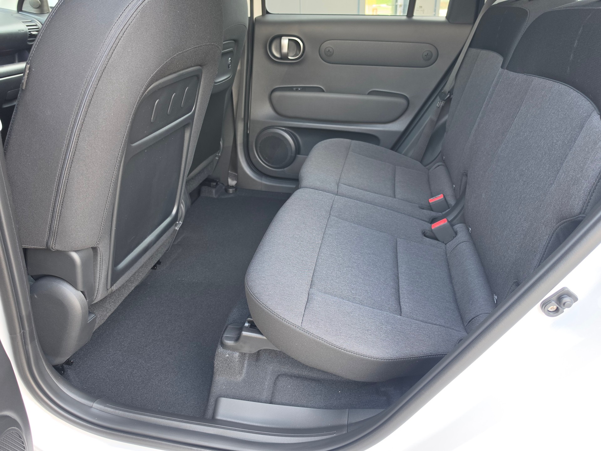 HYUNDAI Inster 49kWh Vertex-image-11