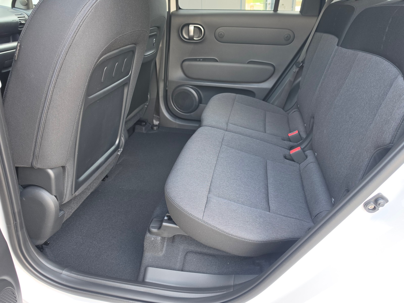 Hyundai Inster 49kWh Vertex — photo 12