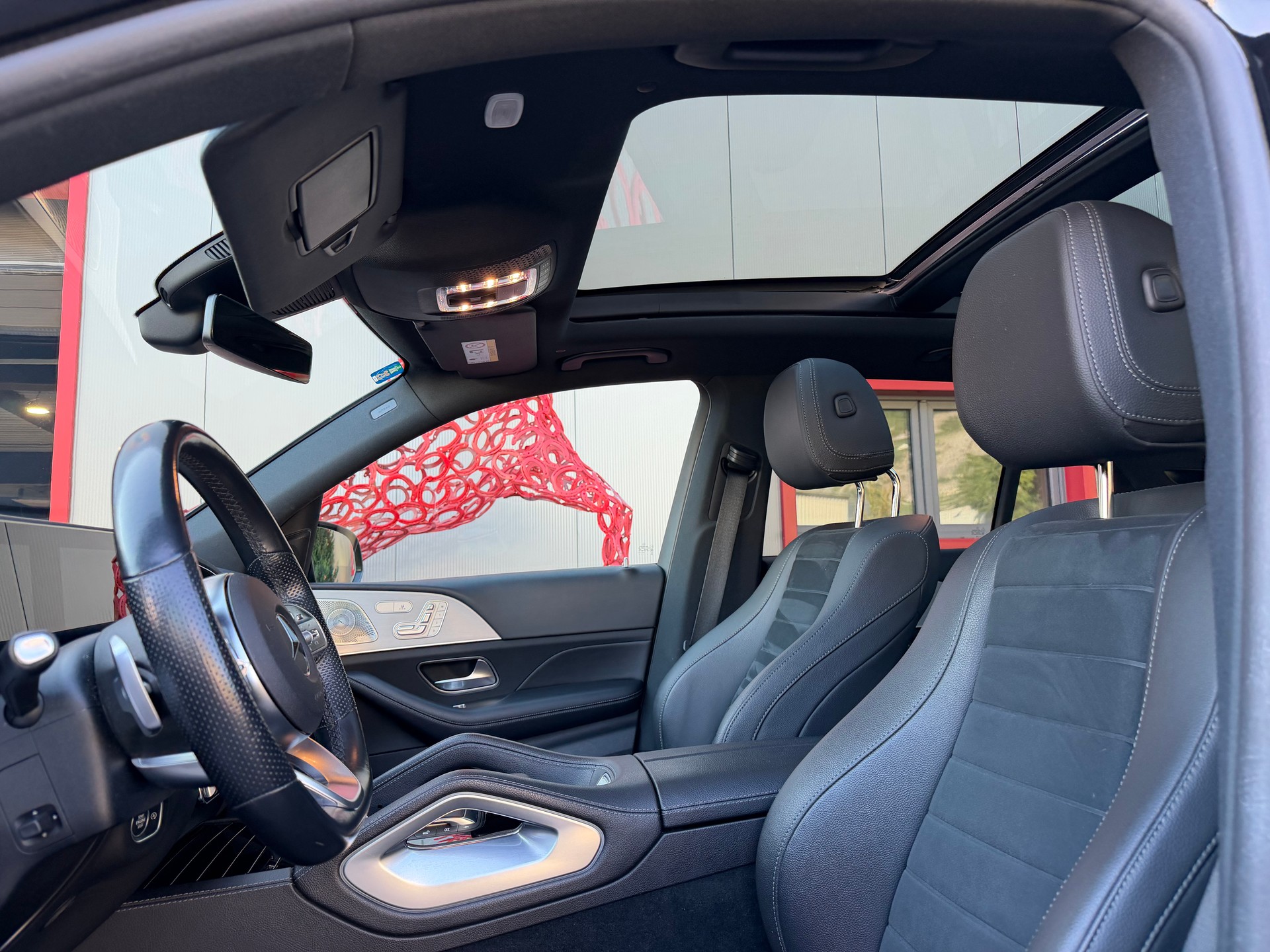 MERCEDES-BENZ GLE 300 d 4Matic AMG Line 9G-Tronic-image-10