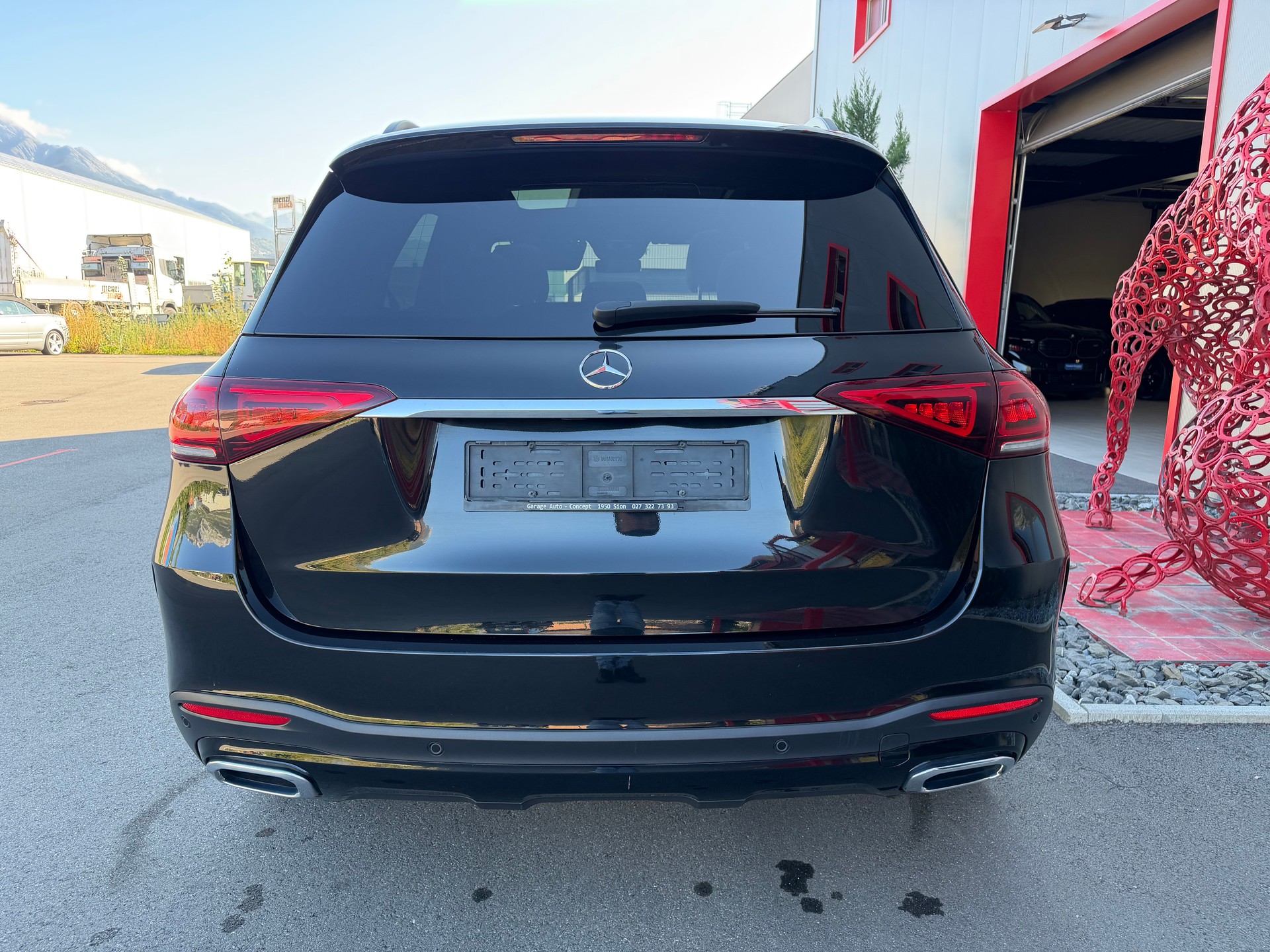 MERCEDES-BENZ GLE 300 d 4Matic AMG Line 9G-Tronic-showroom-element-3