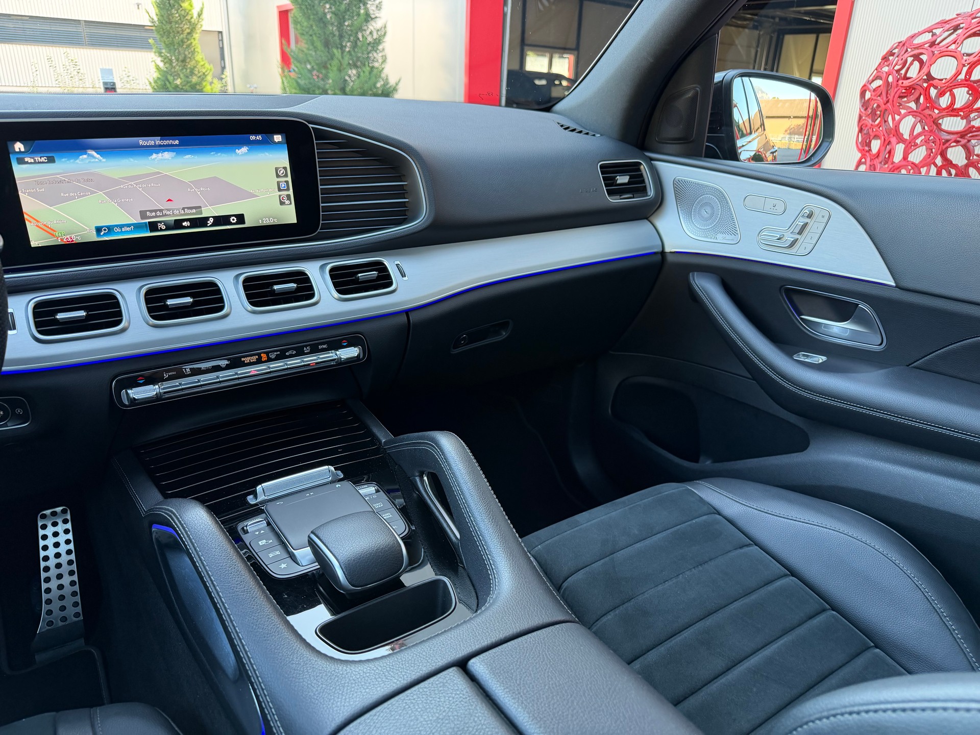 MERCEDES-BENZ GLE 300 d 4Matic AMG Line 9G-Tronic-image-11