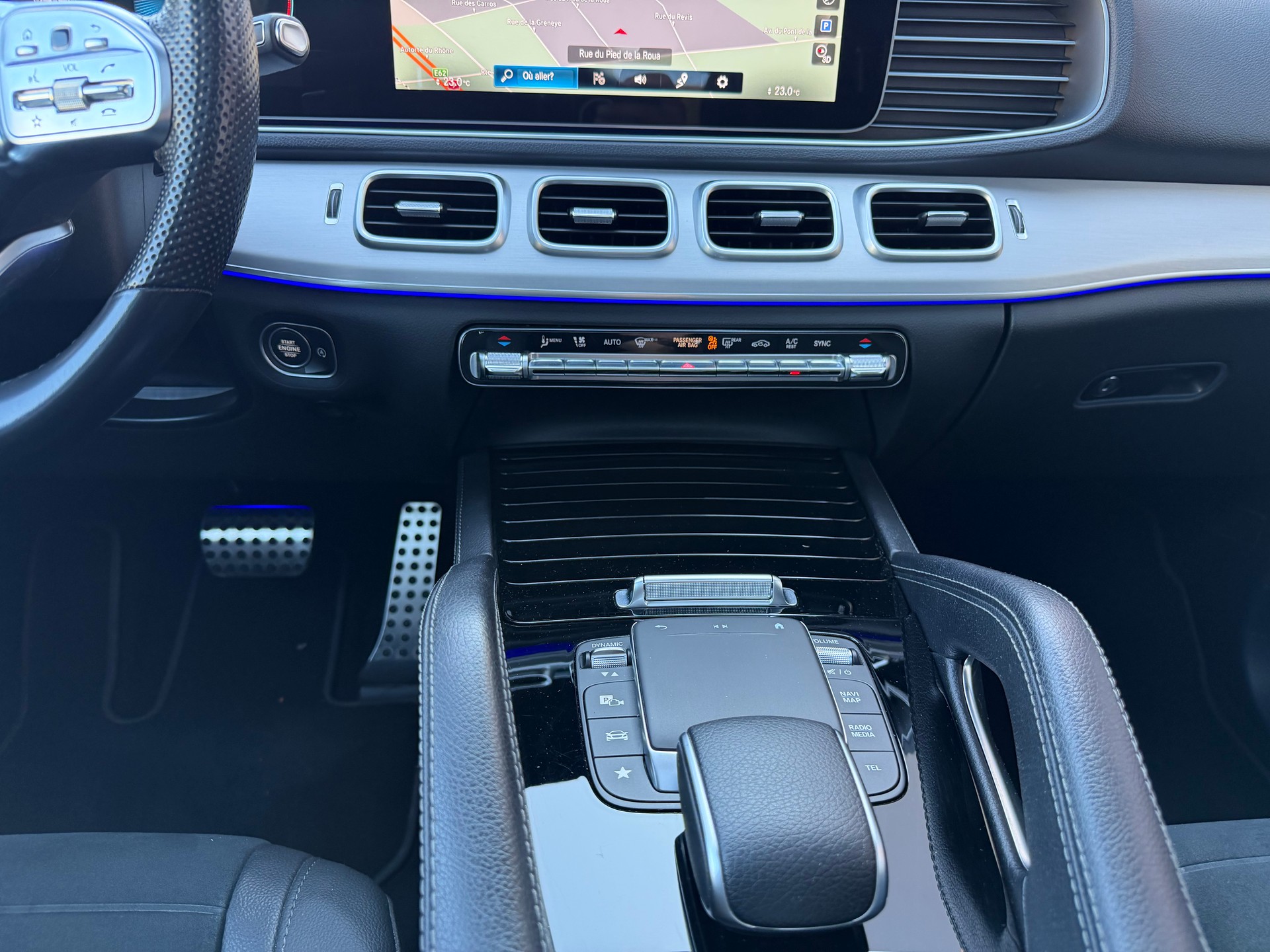 MERCEDES-BENZ GLE 300 d 4Matic AMG Line 9G-Tronic-image-12
