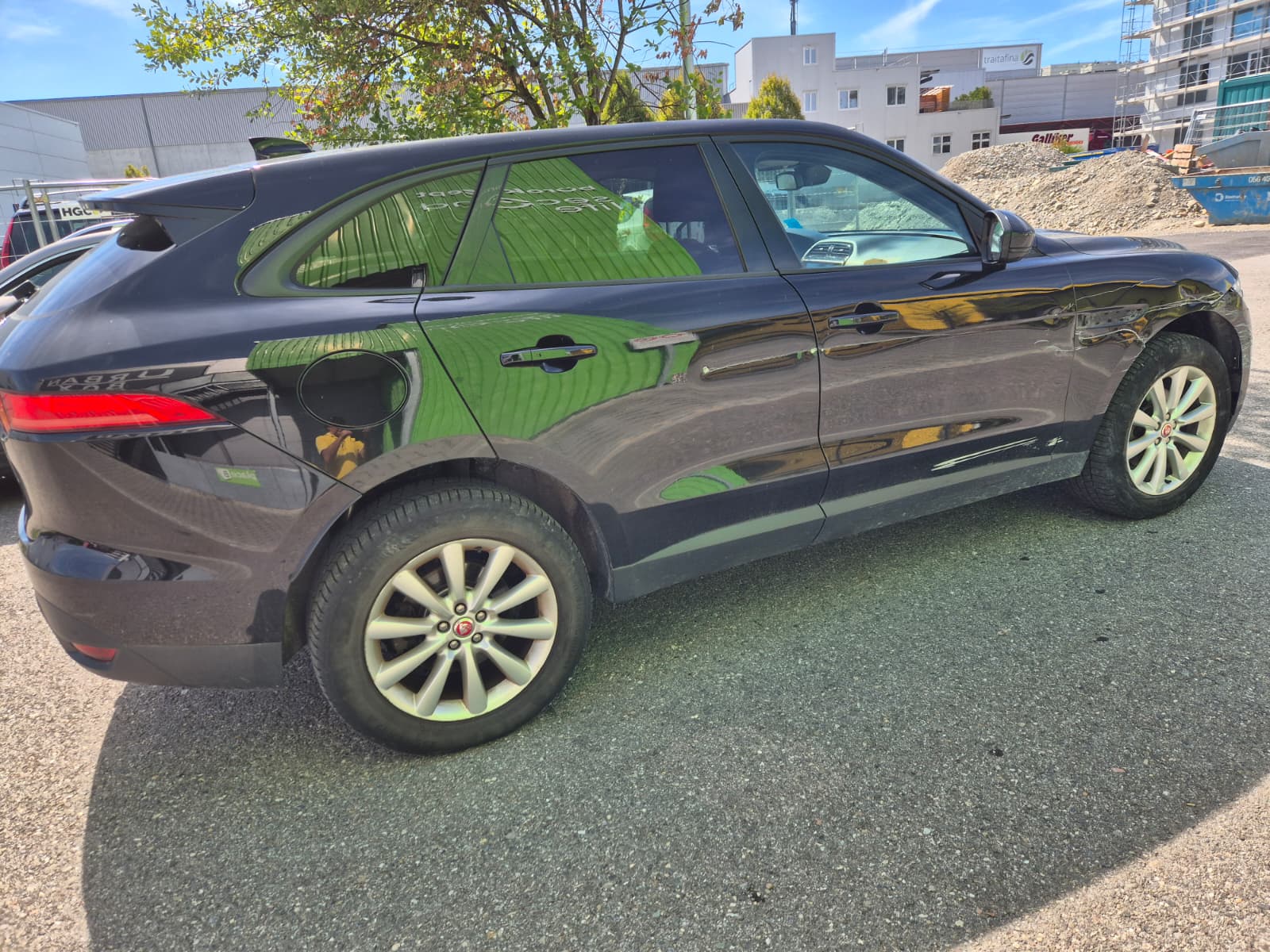 JAGUAR F-Pace 2.0d Pure AWD Automatik-image-2