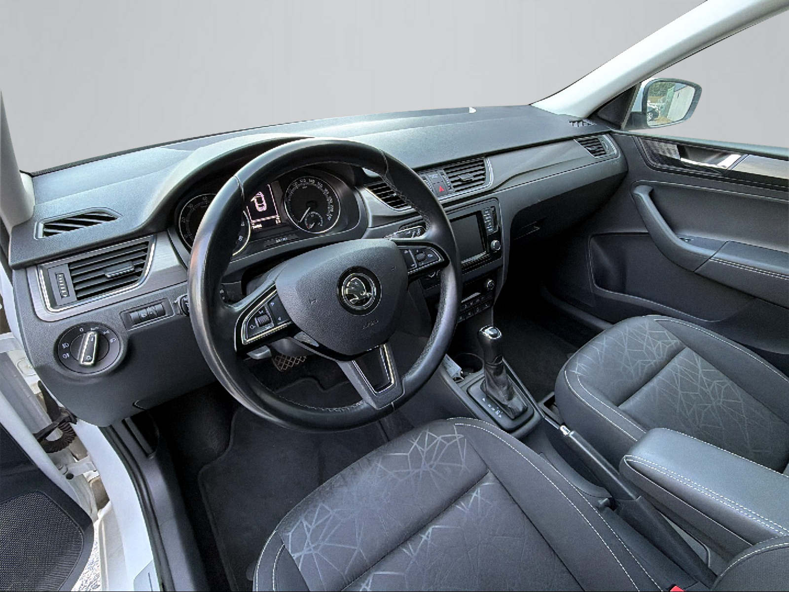 SKODA Rapid Spaceback 1.0 TSI Style DSG-image-7